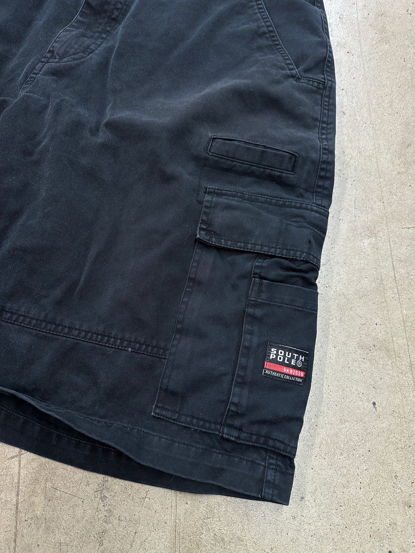 Y2K Southpole Black Cargo Shorts Sz 36