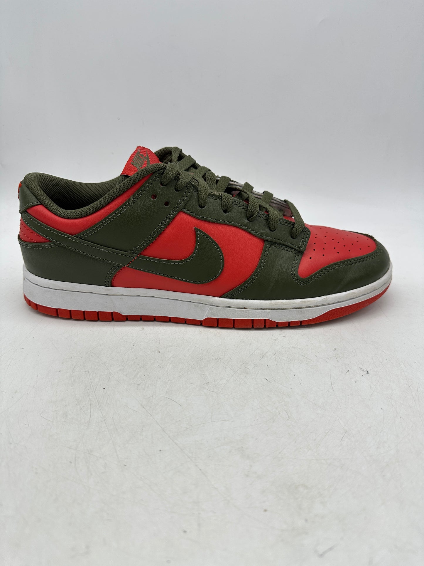 Preowned Nike Dunk Low 'Cargo Khaki Mystic Red' Sz 10M/11.5W DV0833-600