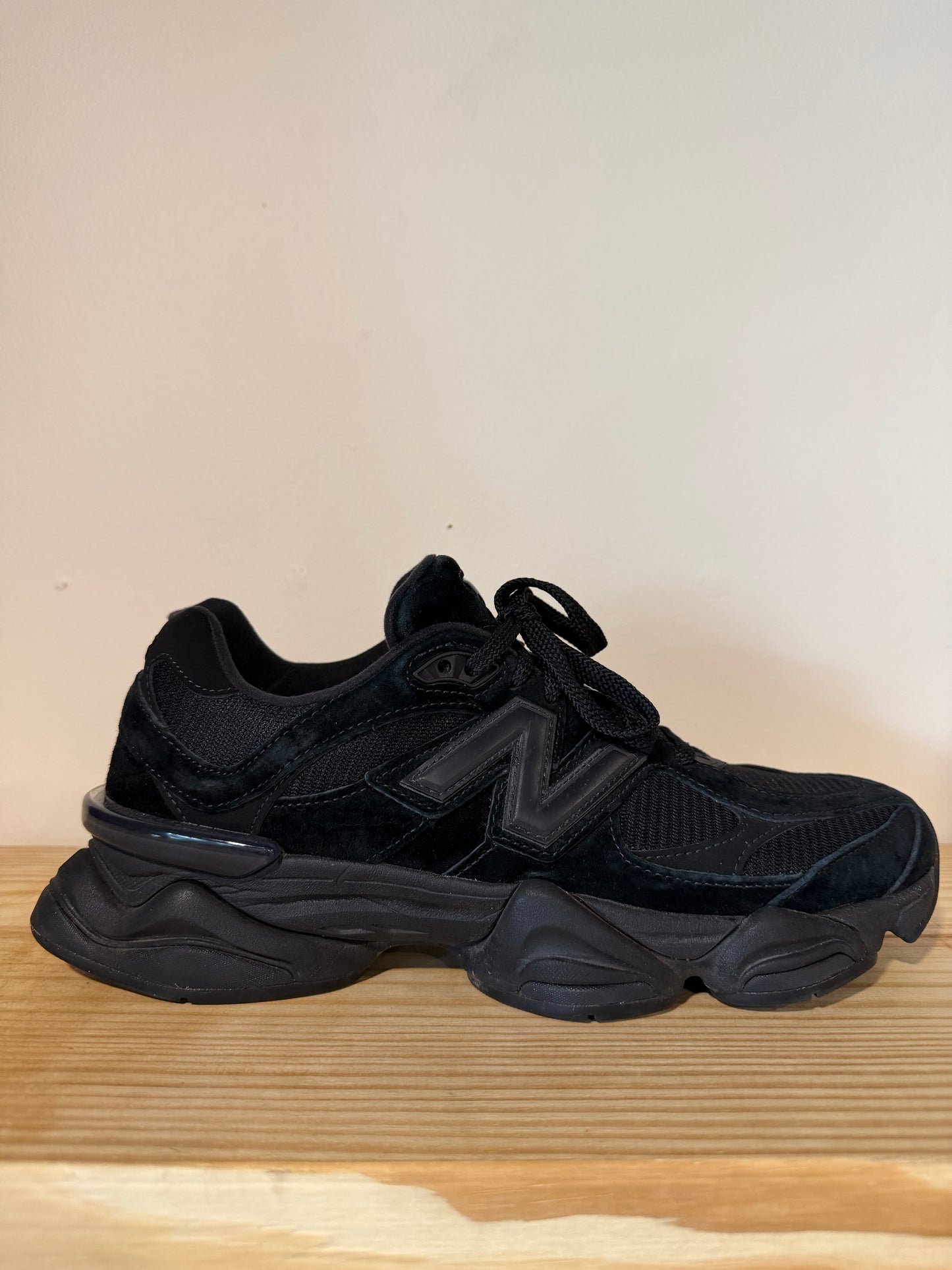 Preowned New Balance 9060 Triple Black Sz 10.5M/12W