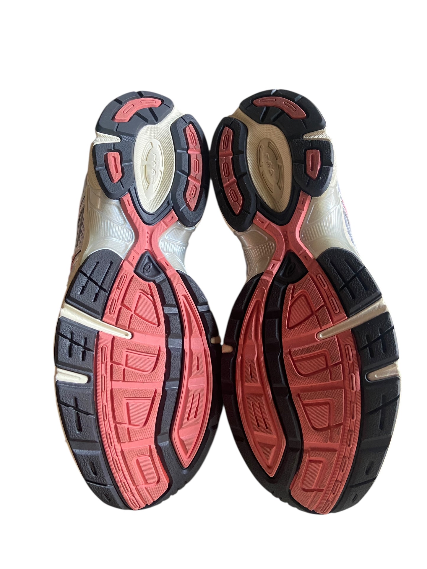 Preowned ASICS Gel 1130 White/Desert Red Sz 11M/12.5W