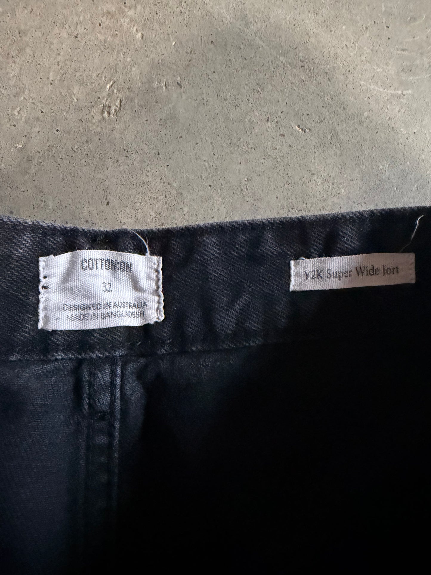 Cotton On Y2K Super Wide Black Jorts Sz 32