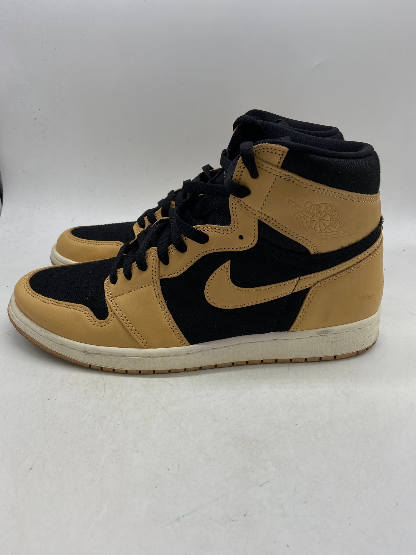 Preowned 2022 Air Jordan 1 Retro High OG 'Heirloom' Sz 13M/14.5W 555088-202