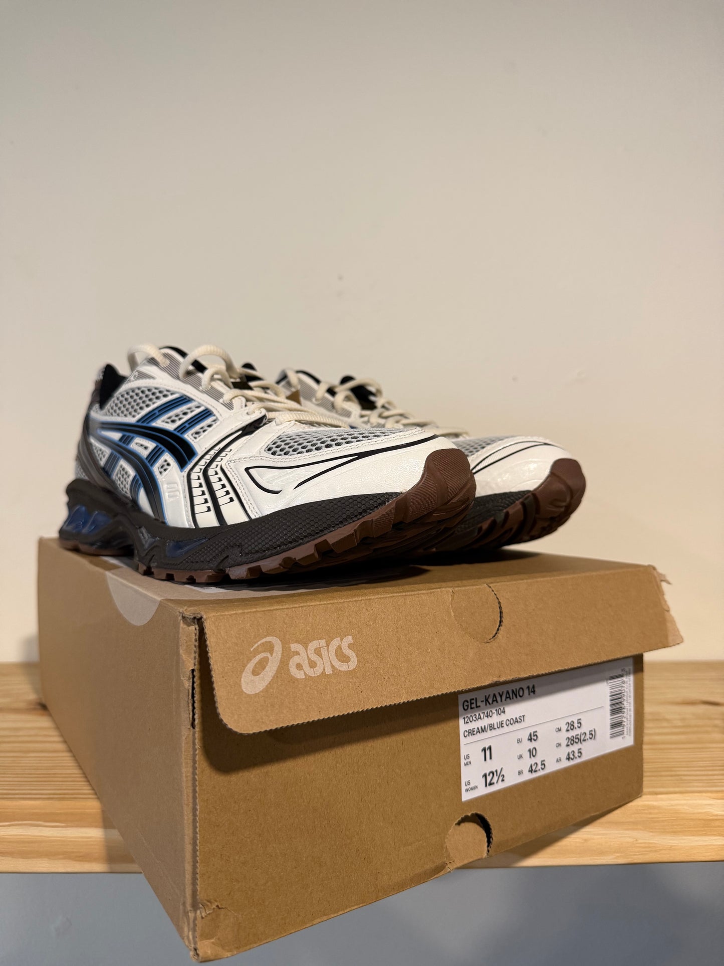 ASICS Gel Kayano 14 Cream/Blue Coast Sz 11M/12.5W