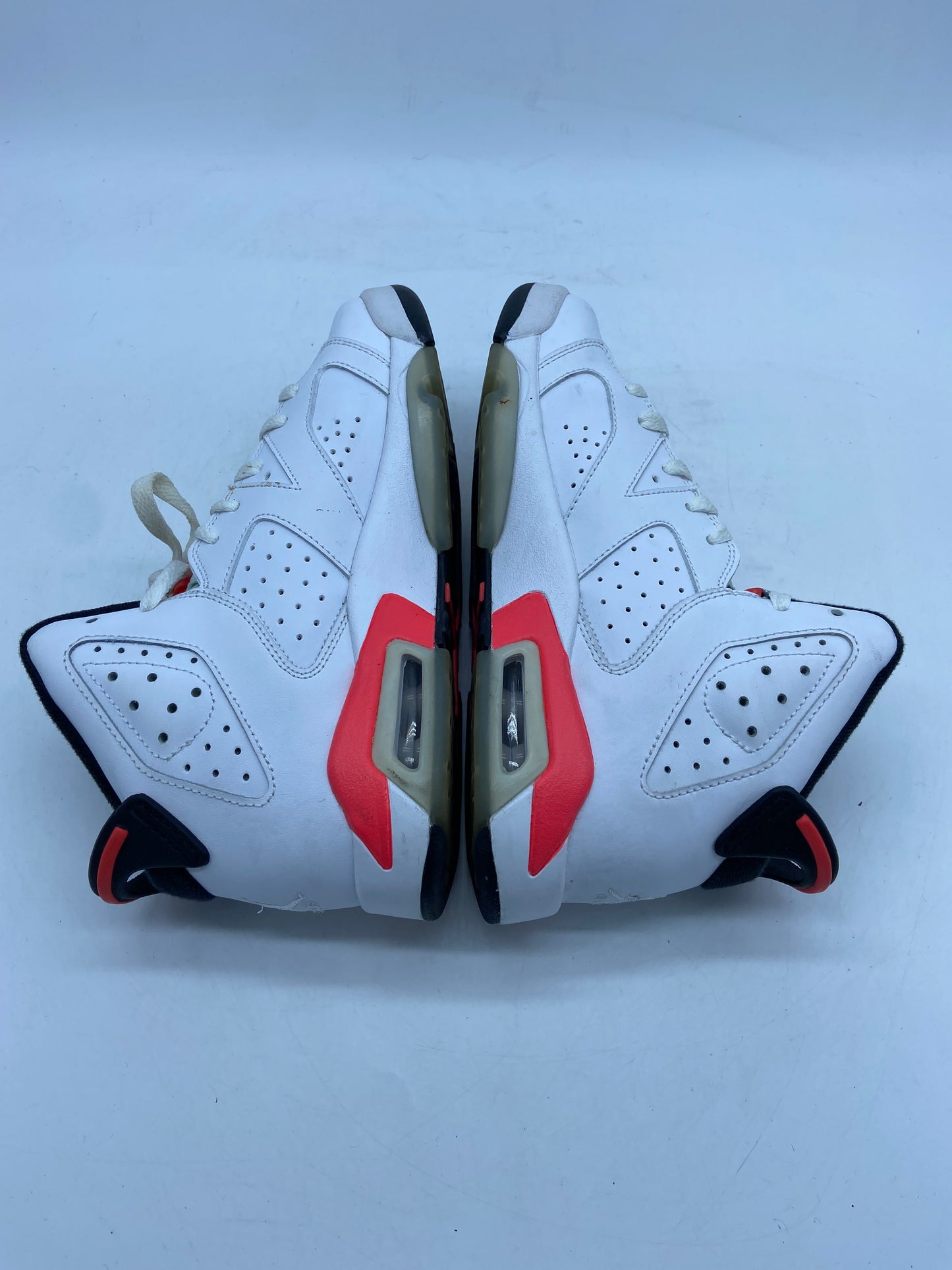 Preowned Jordan 6 Retro Infrared White (2014) (GS) Sz 5Y/6.5W