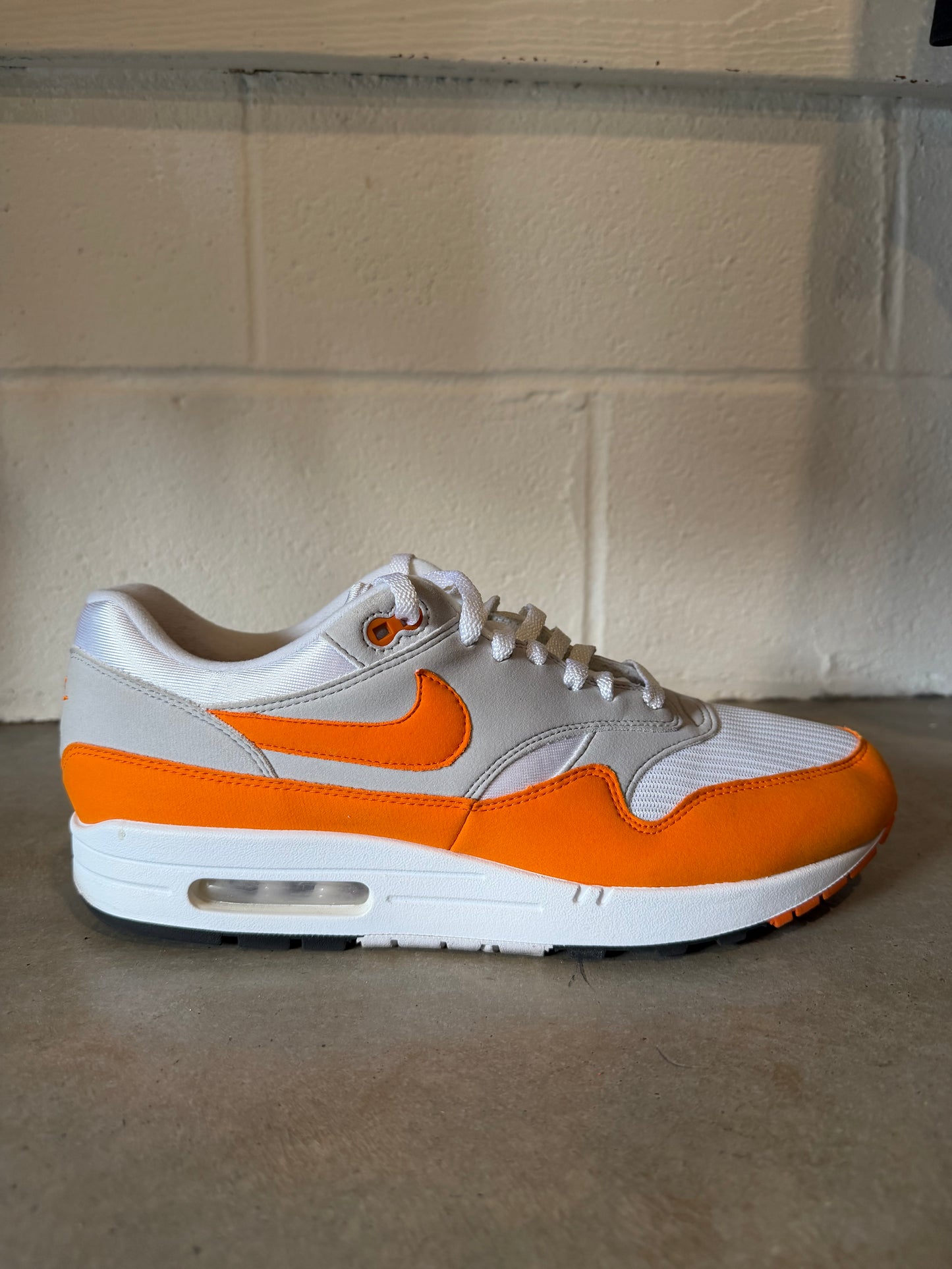 Nike Air Max 1 Anniversary Orange Sz 11.5M/13W
