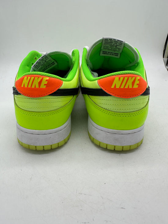 Preowned Nike Dunk Low SE Splash Volt Sz 13M/14.5W FJ4610-702