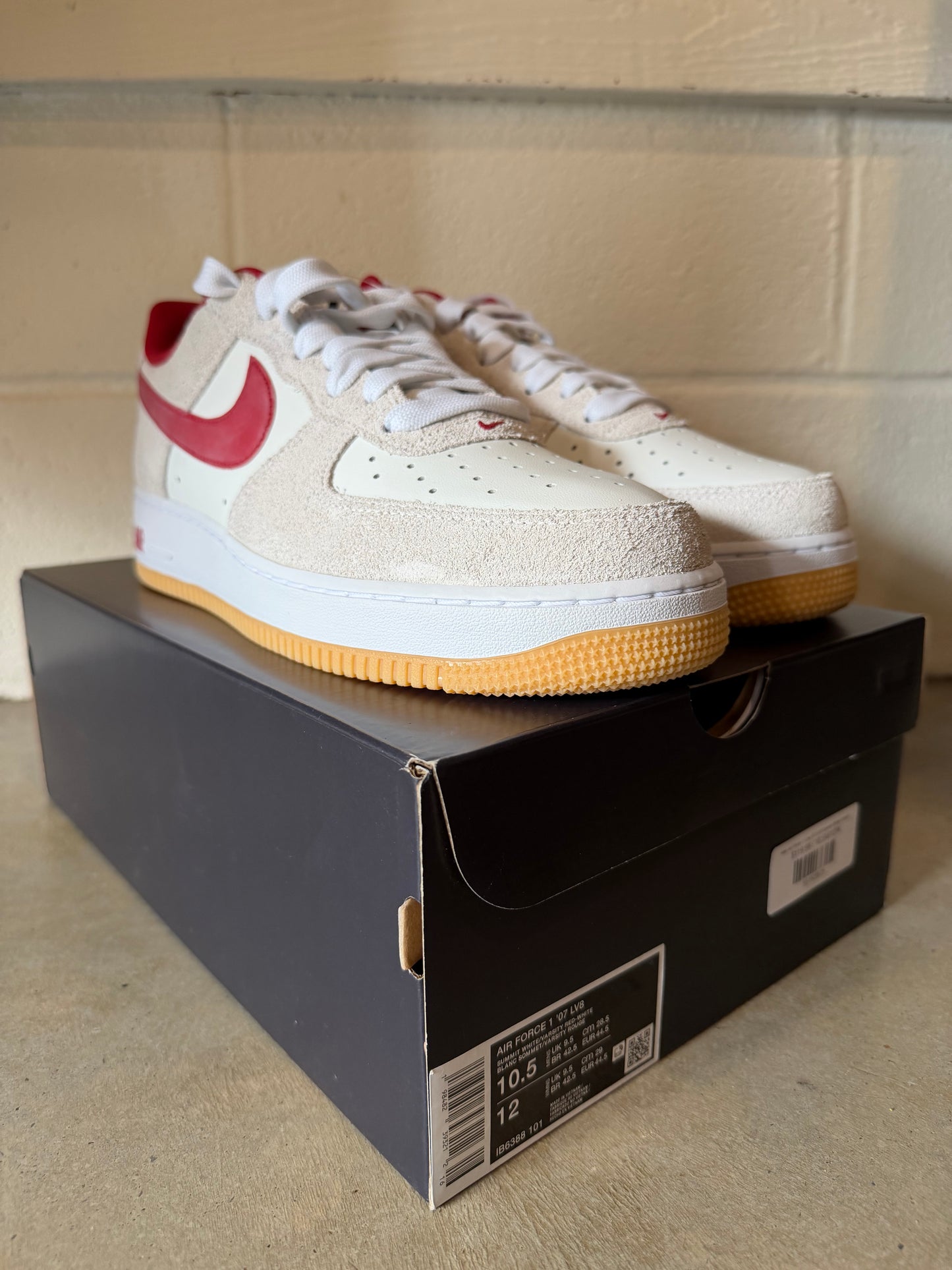 Nike Air Force 1 Low '07 LV8 Summit White Varsity Red Gum Sz 10.5M/12W IB6388-101