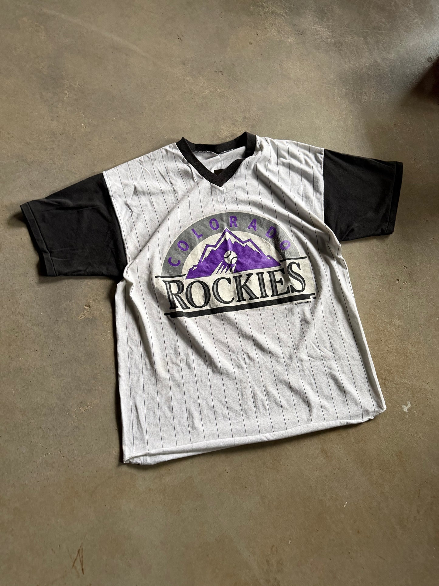 VTG Colorado Rockies Pinstripe V Neck Shirt Sz L