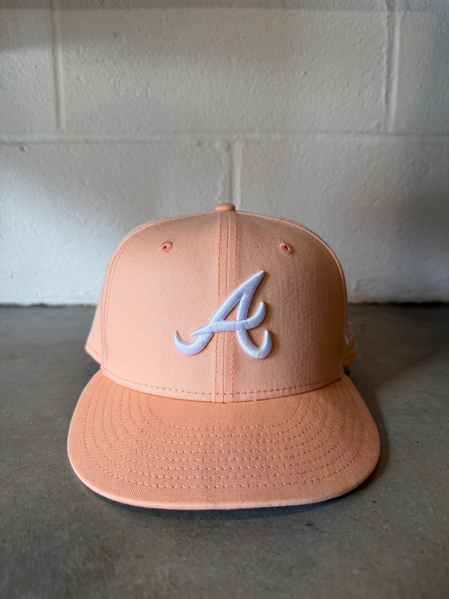 New Era Atlanta Braves Peach Fitted Hat Sz 7 3/8