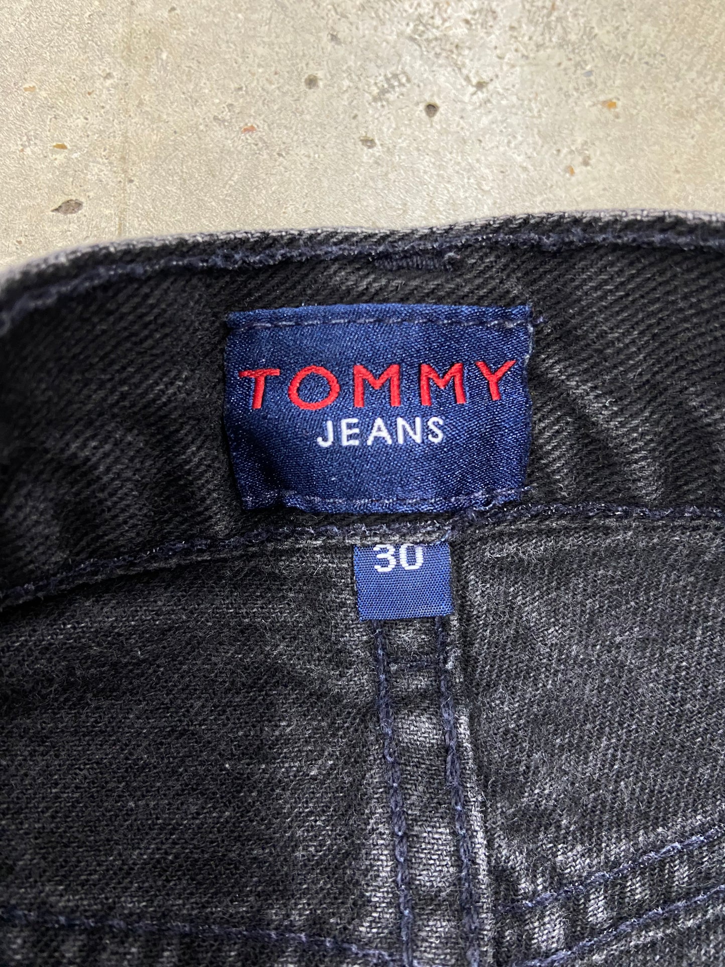 VTG Tommy Hilfiger Black Denim Jorts Sz 30