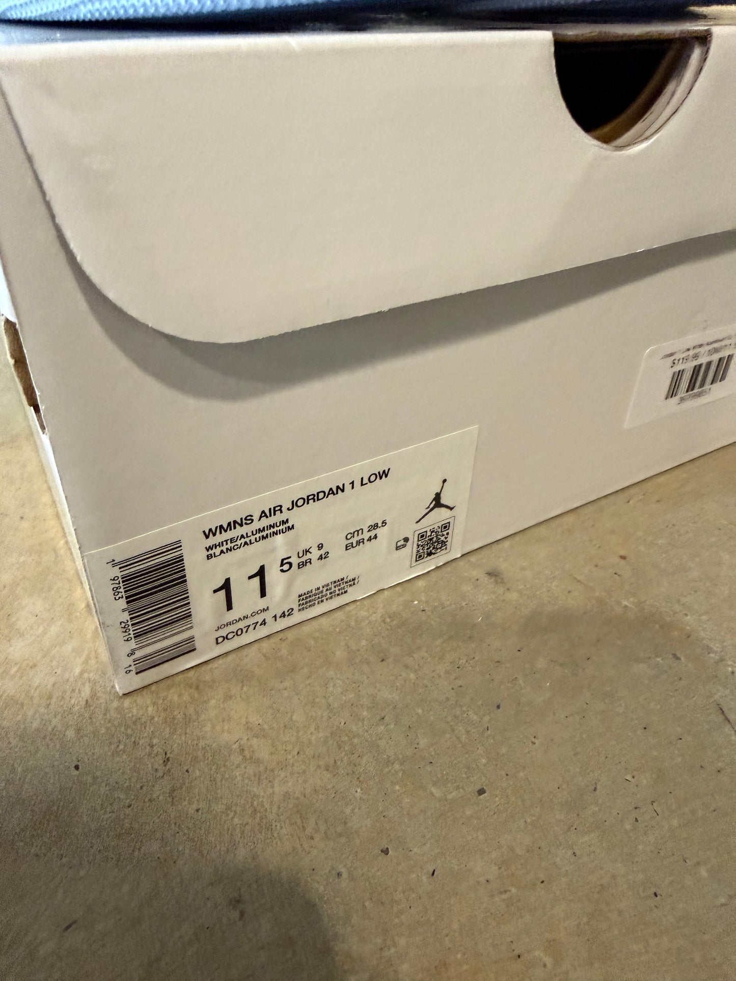 Jordan 1 Low White Aluminum Sz 10M/11.5W  DC0774-142