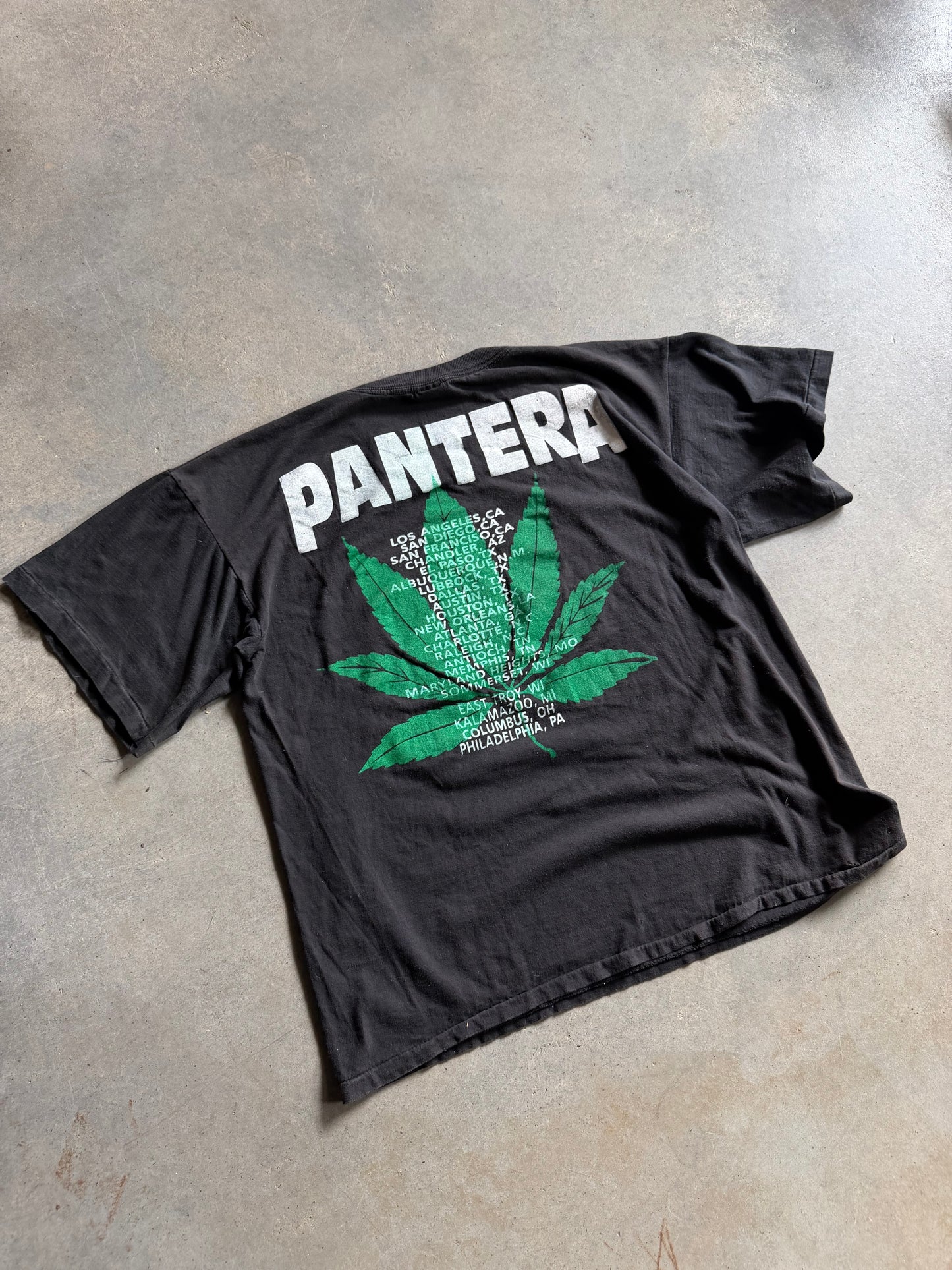 VTG Pantera Tour Weed Tee Sz XL
