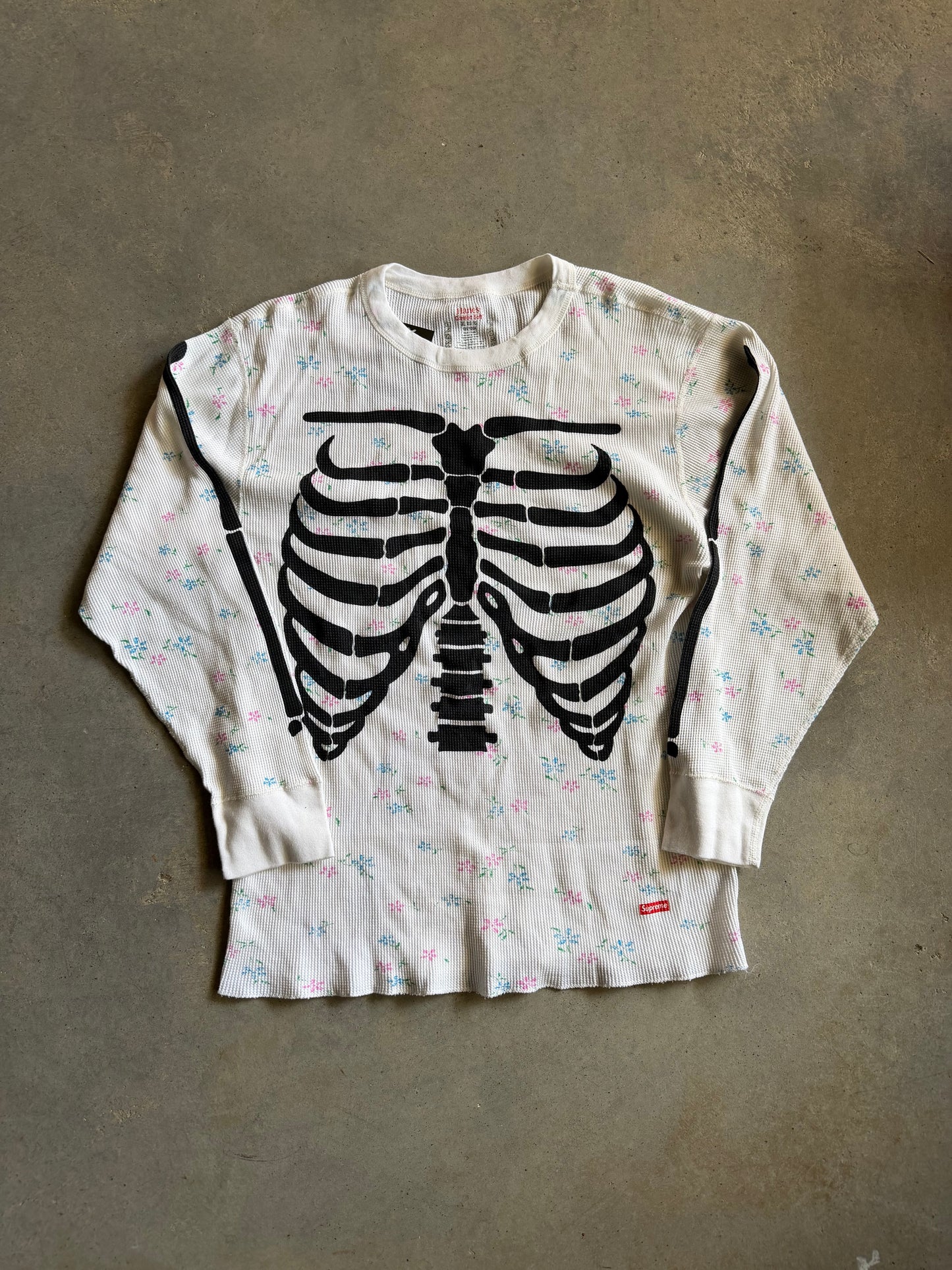 Supreme Hanes Bones Thermal Crew FW25 Floral Sz XL