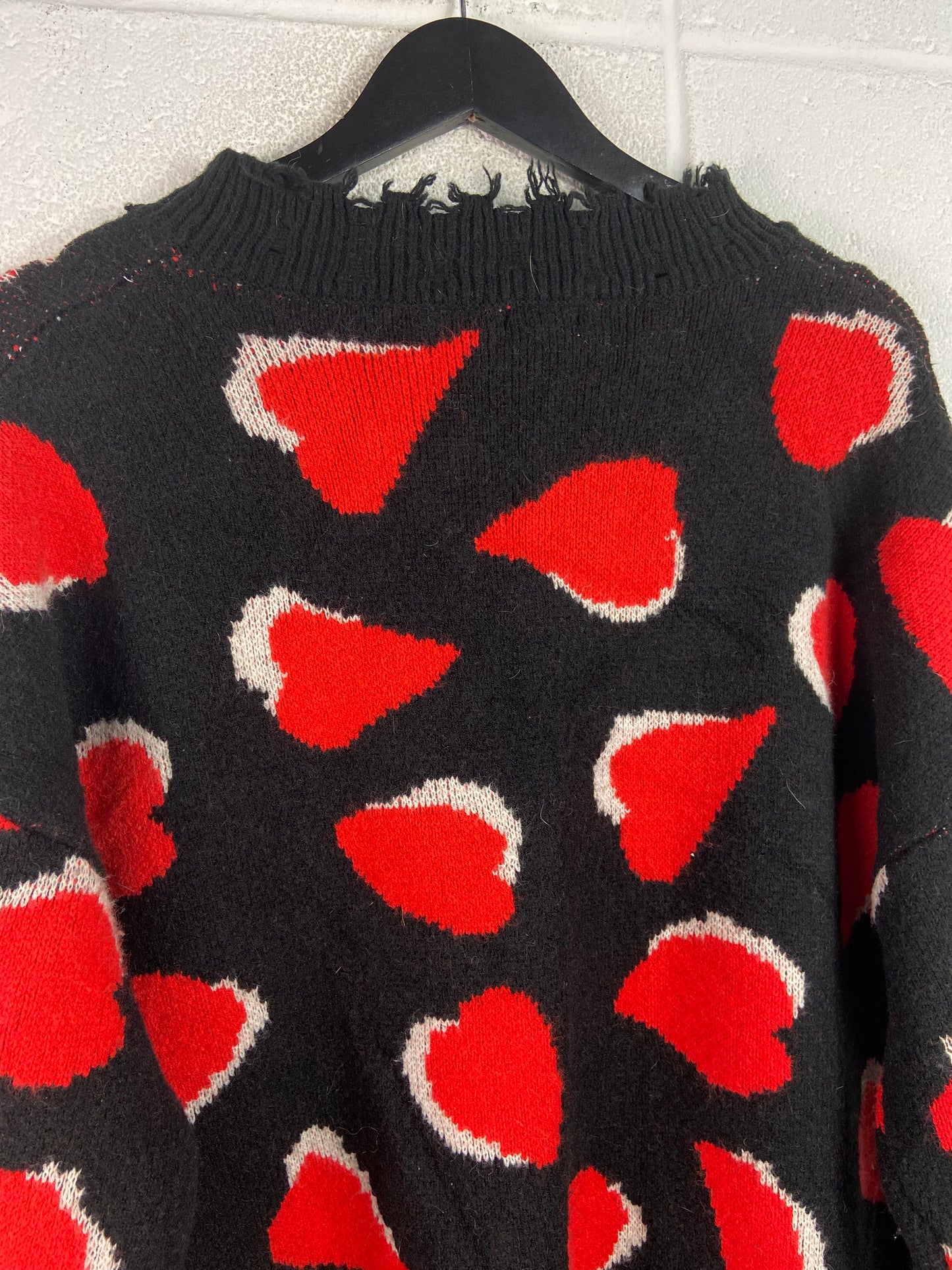 VTG Hearts Thrashed Black Knit Sweater Sz XL