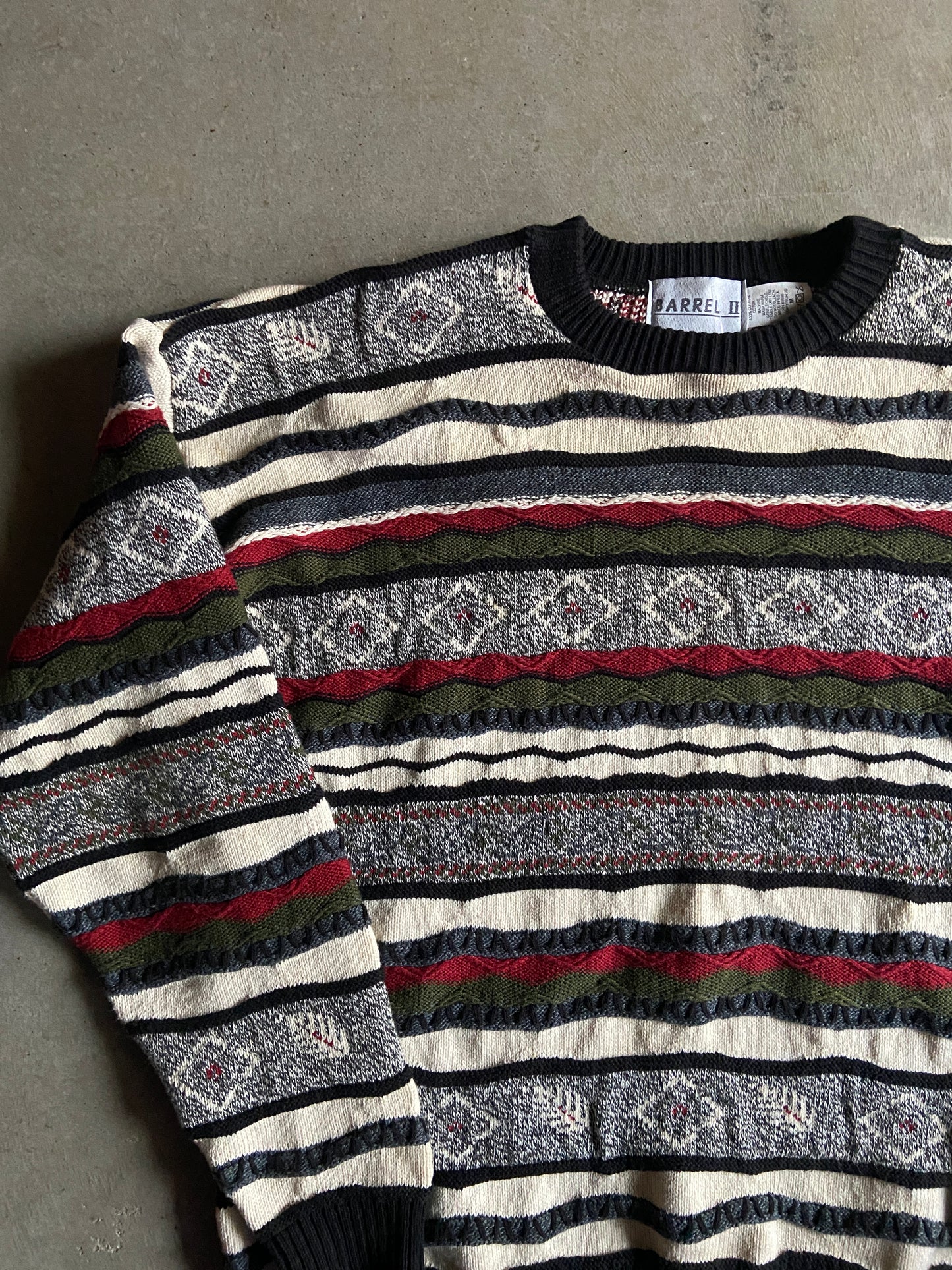 VTG Barrel Green/Red Sweater Sz XL