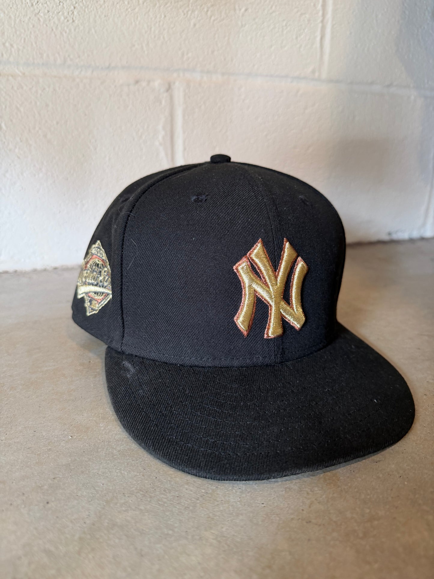 Y2K New Era New York Yankees World Series Satin Tribute Fitted Hat Sz 7 3/8