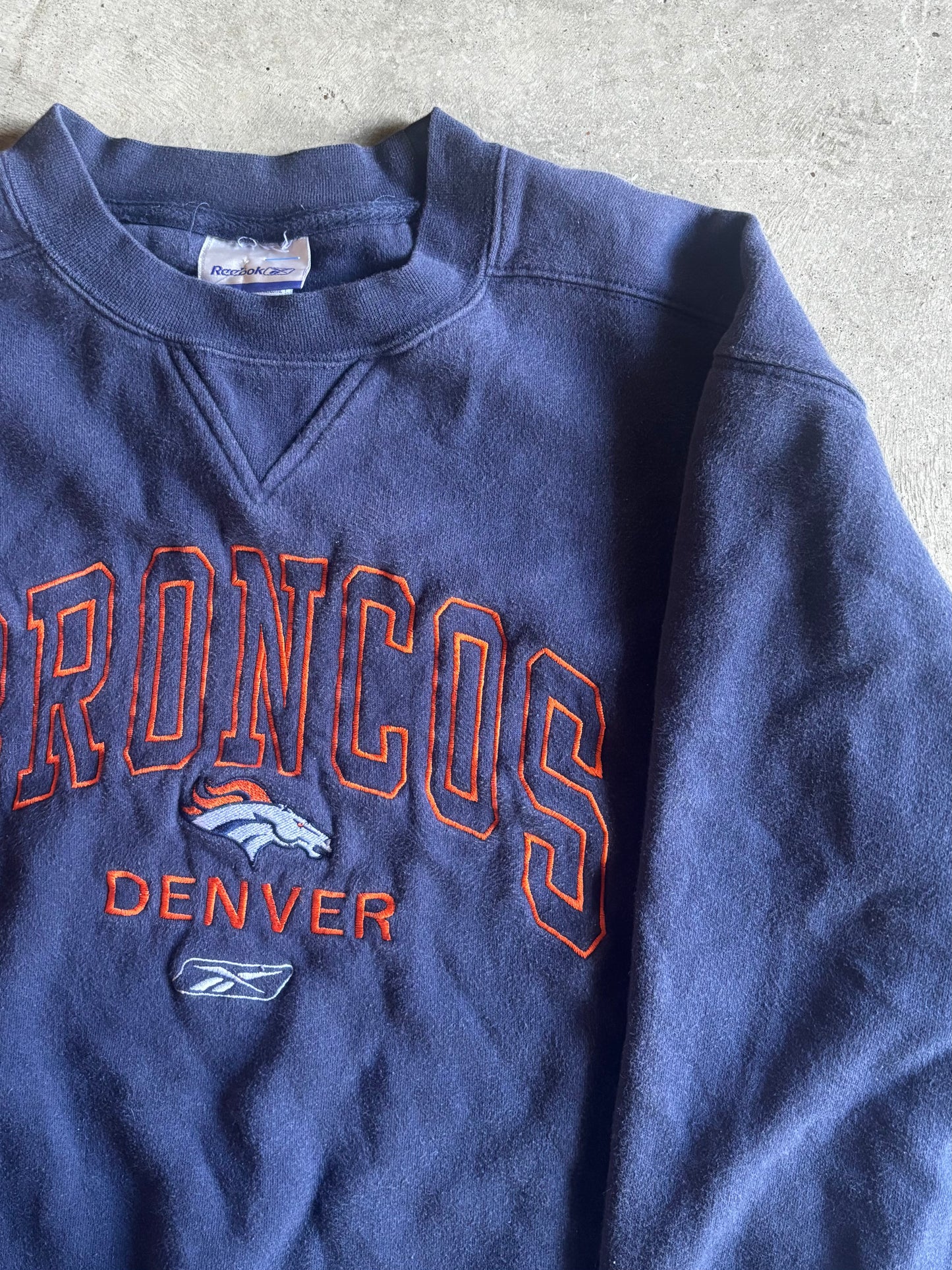 VTG Reebok Denver Broncos Heavyweight Sweatshirt Sz L