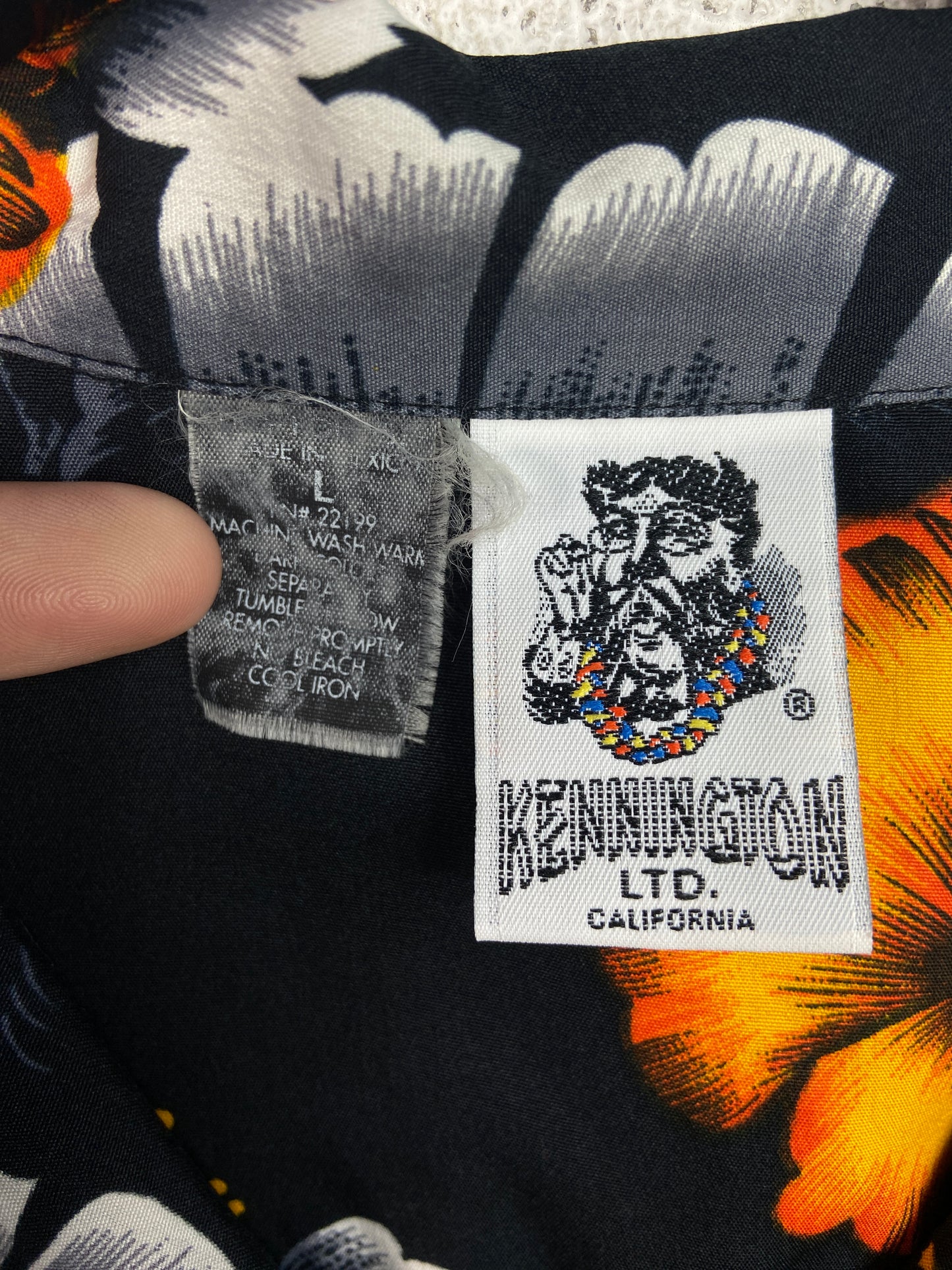 VTG Floral Hawaiian Black/Orange Button Up Shirt Sz XL