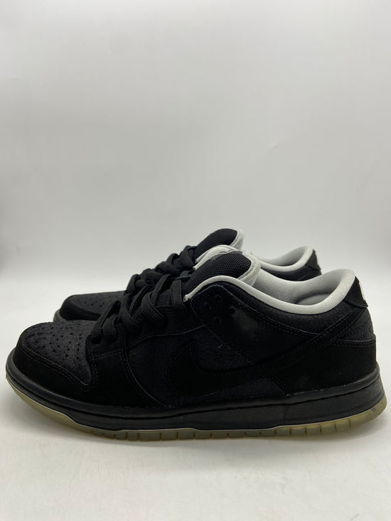 Preowned Nike SB Dunk Low Atlas 35MM Black Pair # 87/1100 Sz 9M/10.5W 504750-066