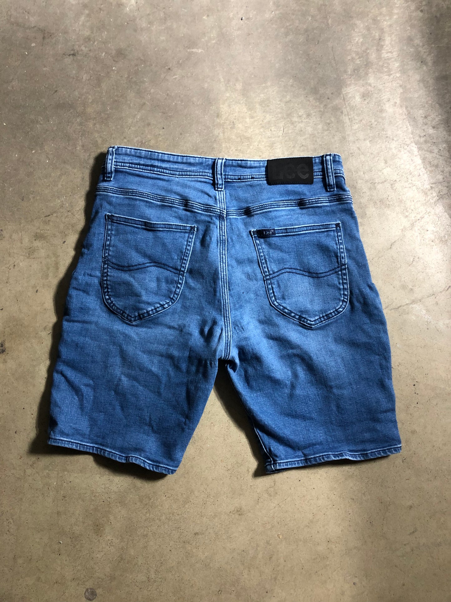 Lee Z- Roadie Jean Shorts Sz 32x9