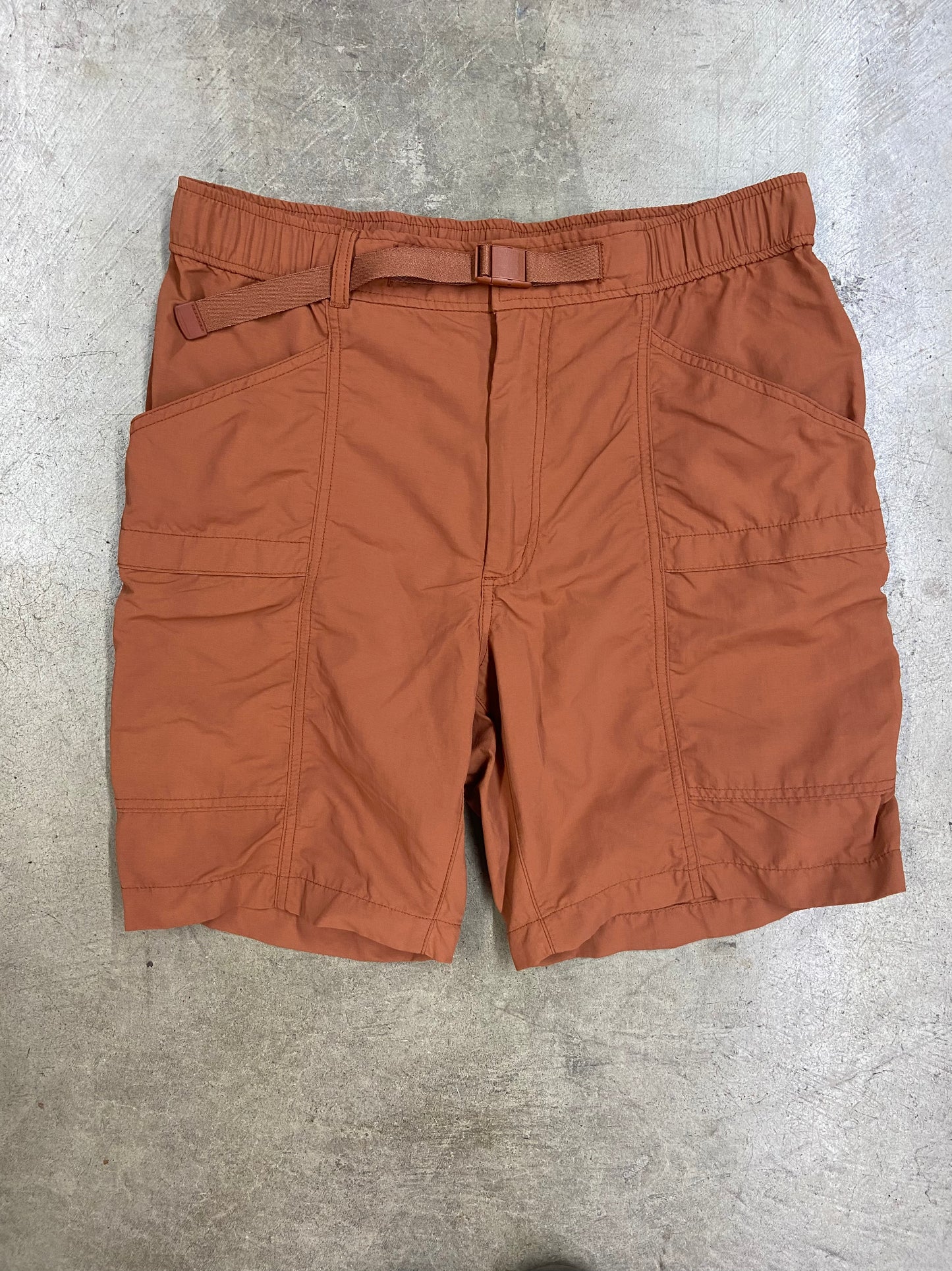 Uniqlo Belted Geared Burnt Orange Shorts Sz 34x8