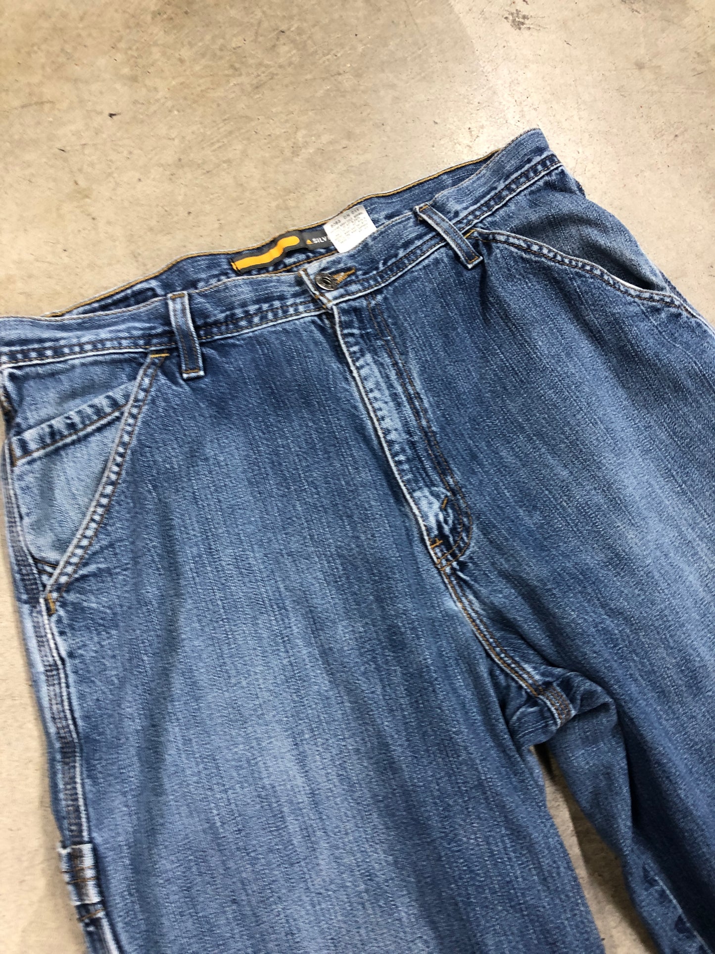 VTG Levi’s Silvertab Medium Wash Pants Sz 36x29