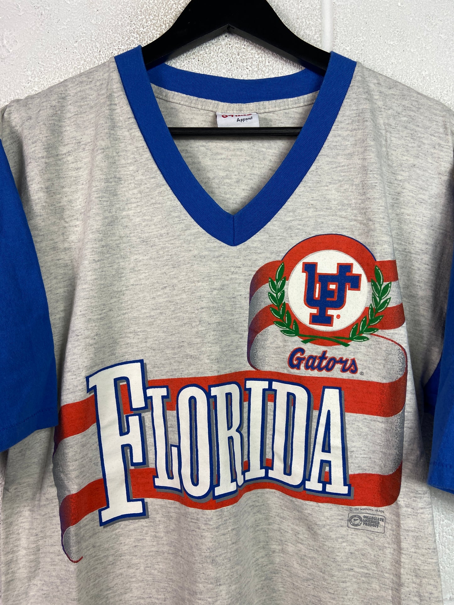 VTG Florida Gators V Neck Tee Sz L