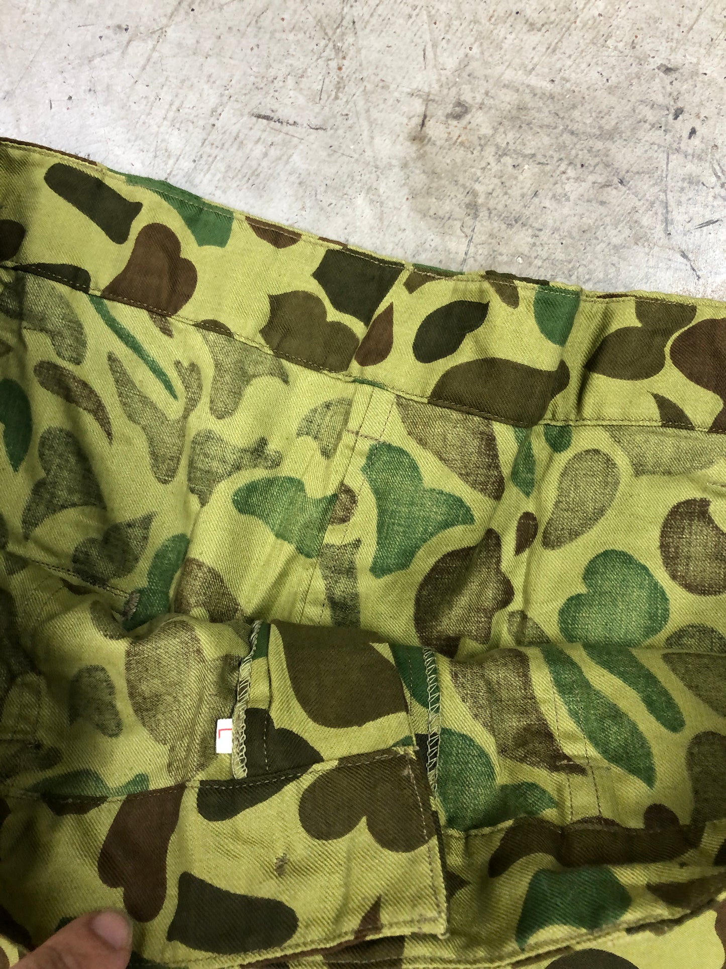 VTG Duck Camo Pants Sz 40x26 & 38x33