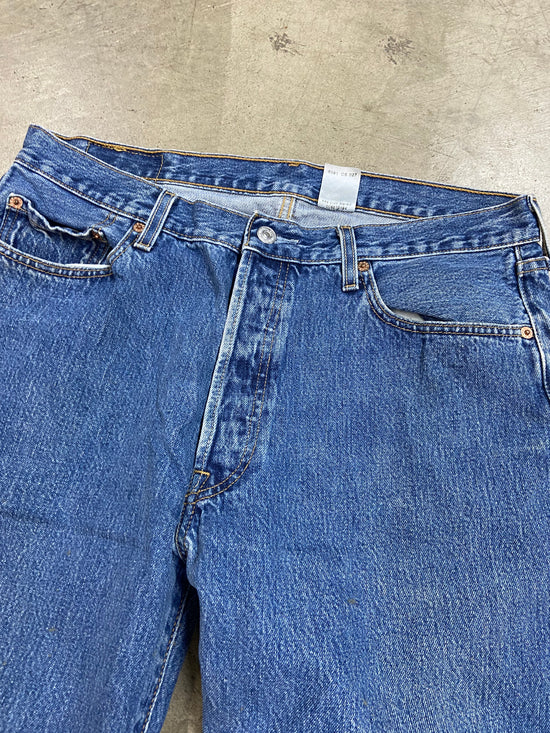 VTG Levi's 501 cutoff Blue Denim shorts Sz 34