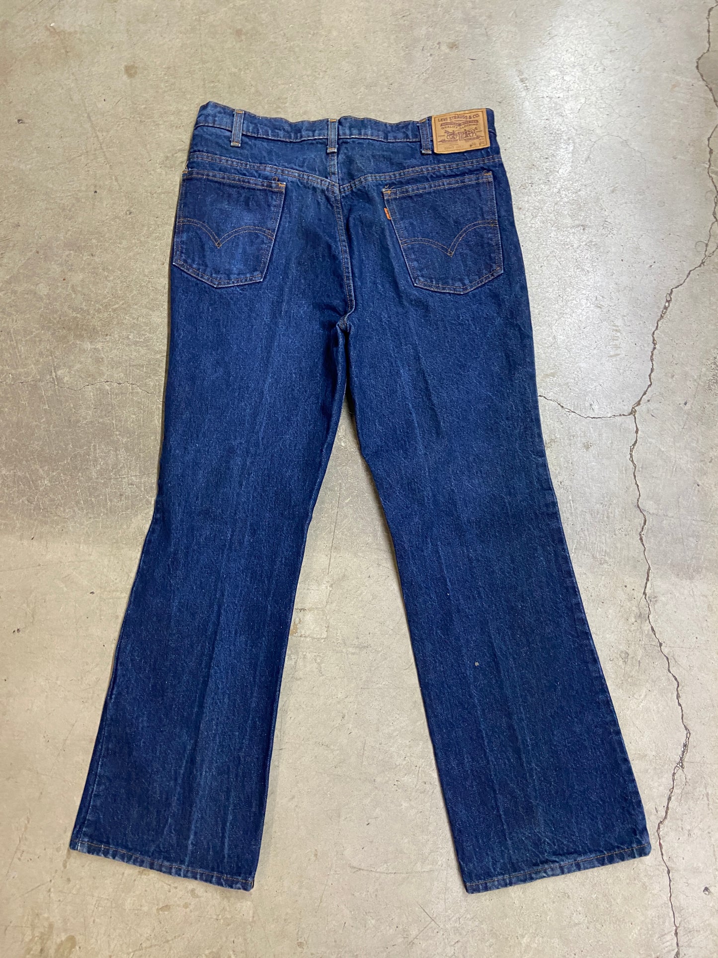 VTG Levi’s Dark Wash Denim Jeans Sz 38x30
