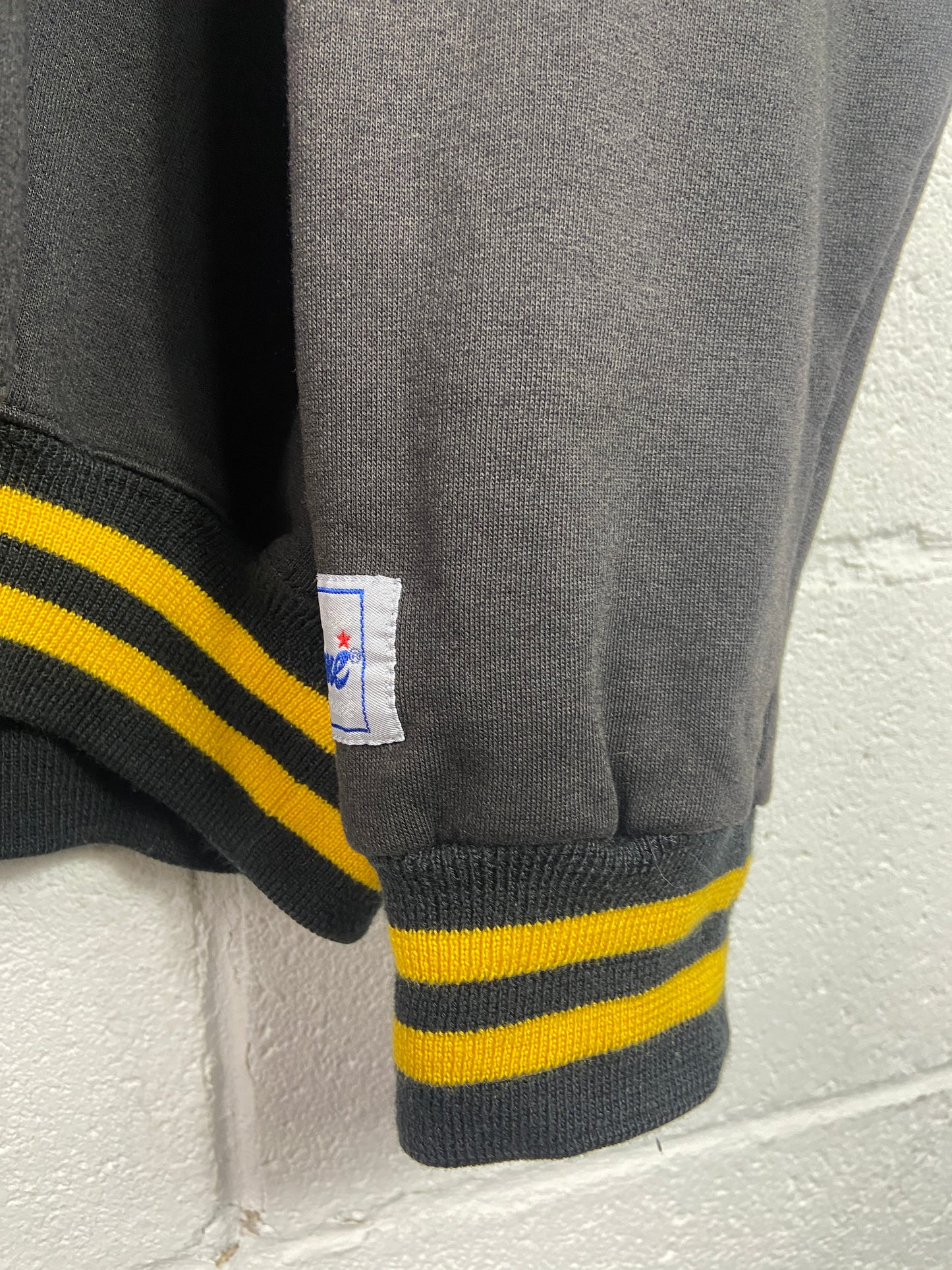 VTG Steelers Embroidered Sweatshirt by The Game Sz L