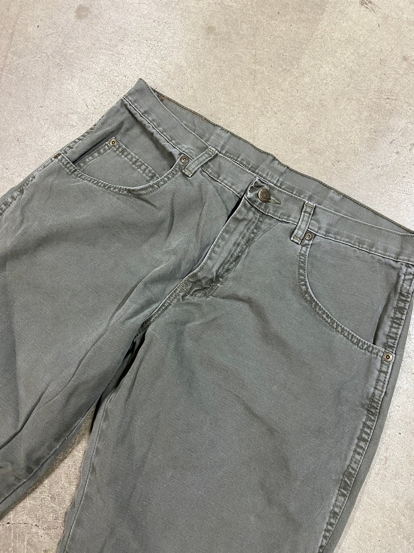 VTG Wrangler Rugged Wear Olive Pants Sz 34x30