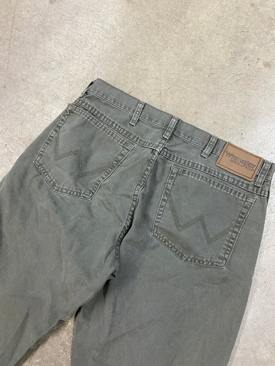 VTG Wrangler Rugged Wear Olive Pants Sz 34x30