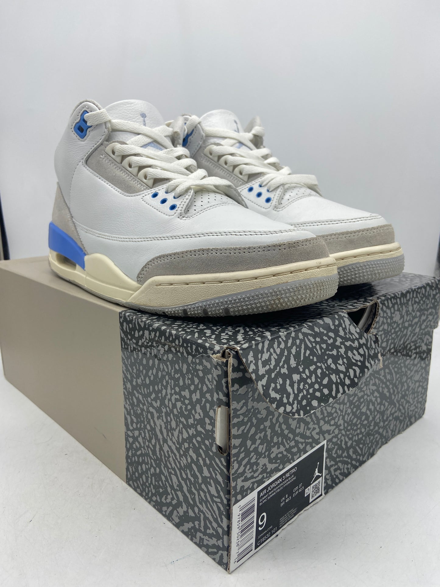 Preowned Jordan 3 Retro Lucky Shoes Sz 9M/10.5W