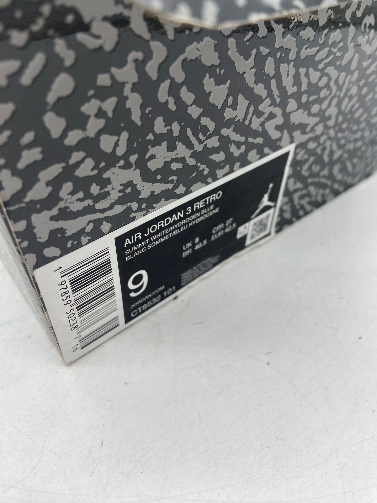 Preowned Jordan 3 Retro Lucky Shoes Sz 9M/10.5W