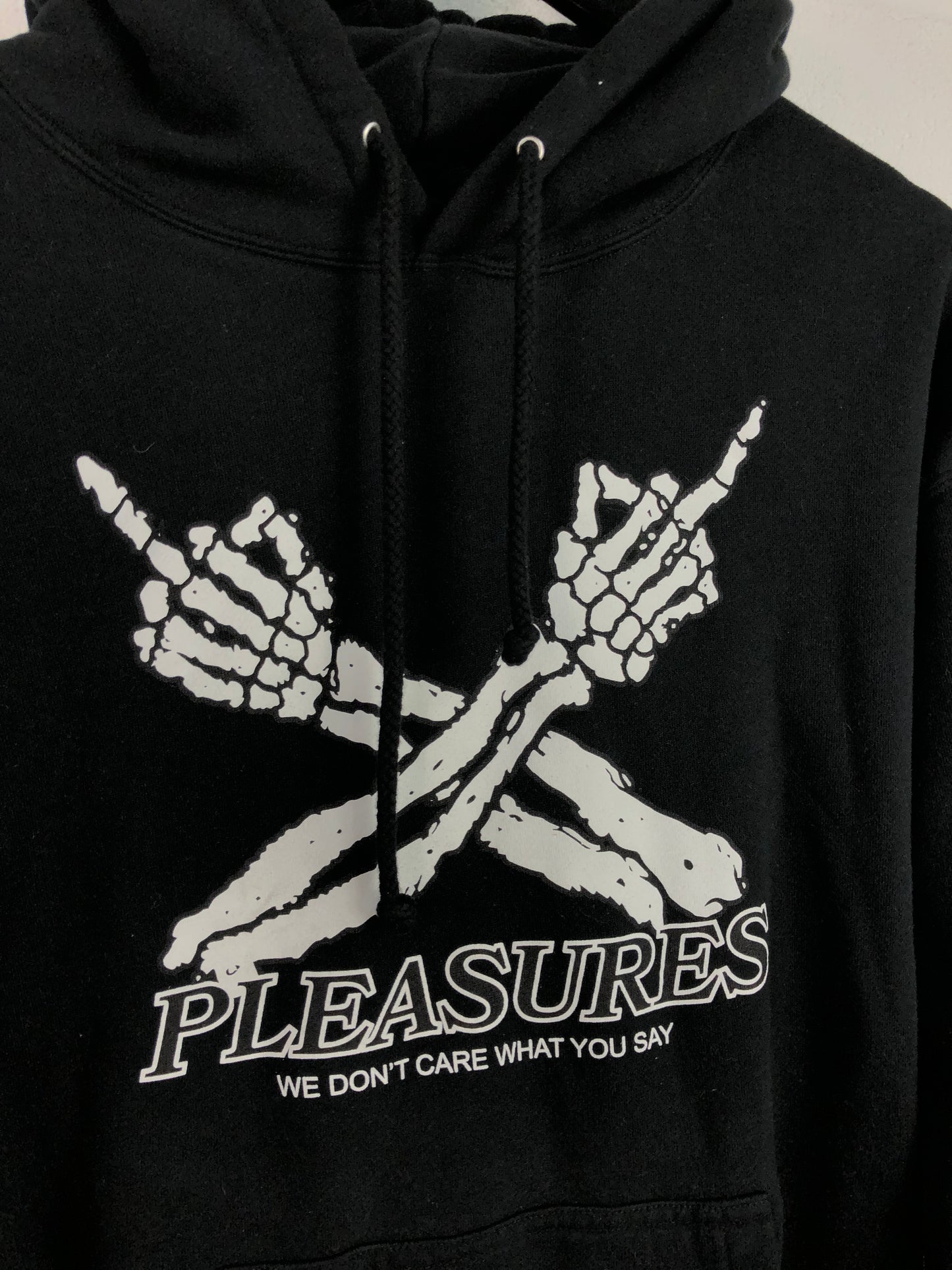 Used Pleasures Skeleton Hands Hoodie Sz L