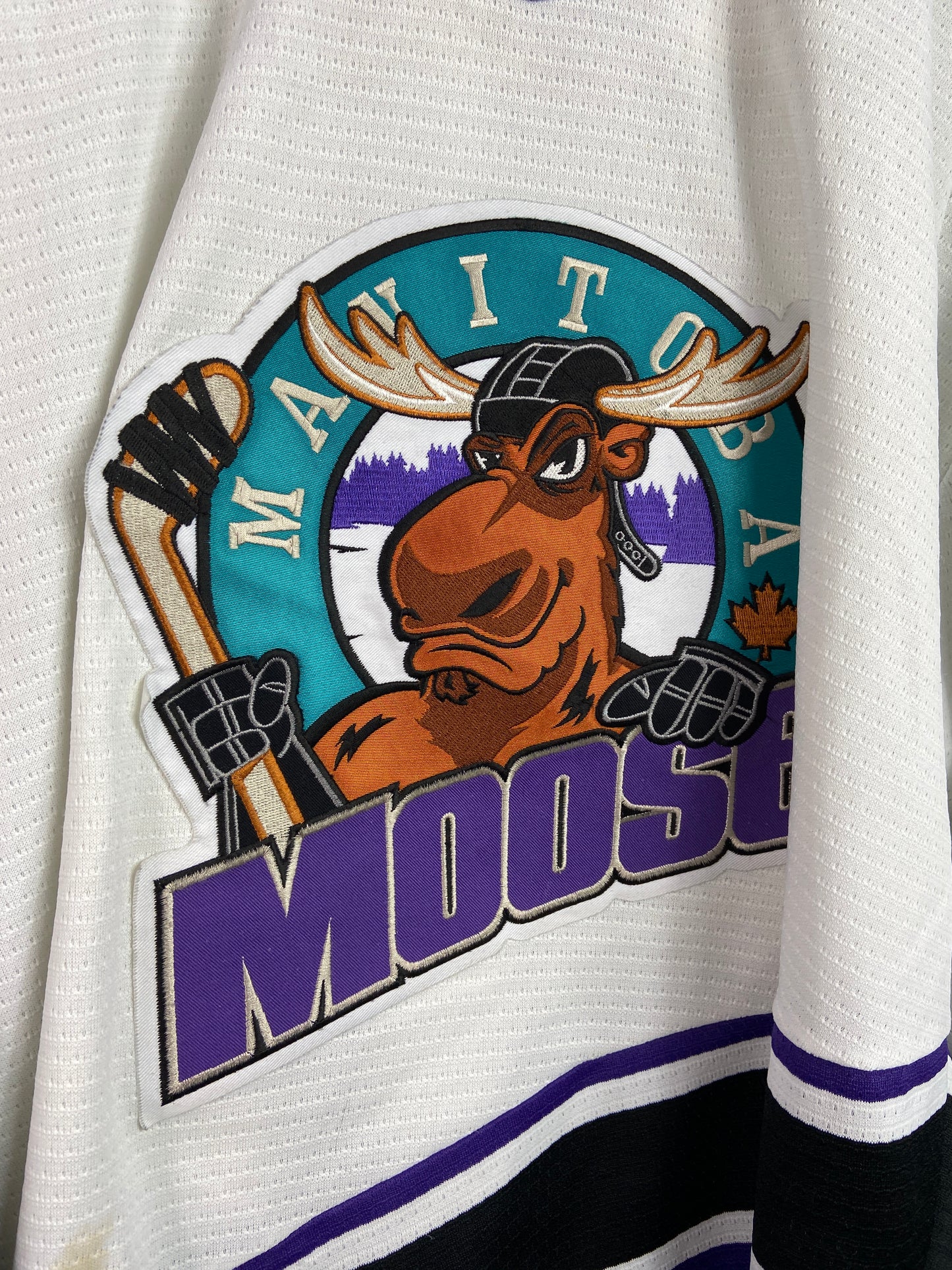 VTG Manitoba Moose Hockey Jersey Sz L