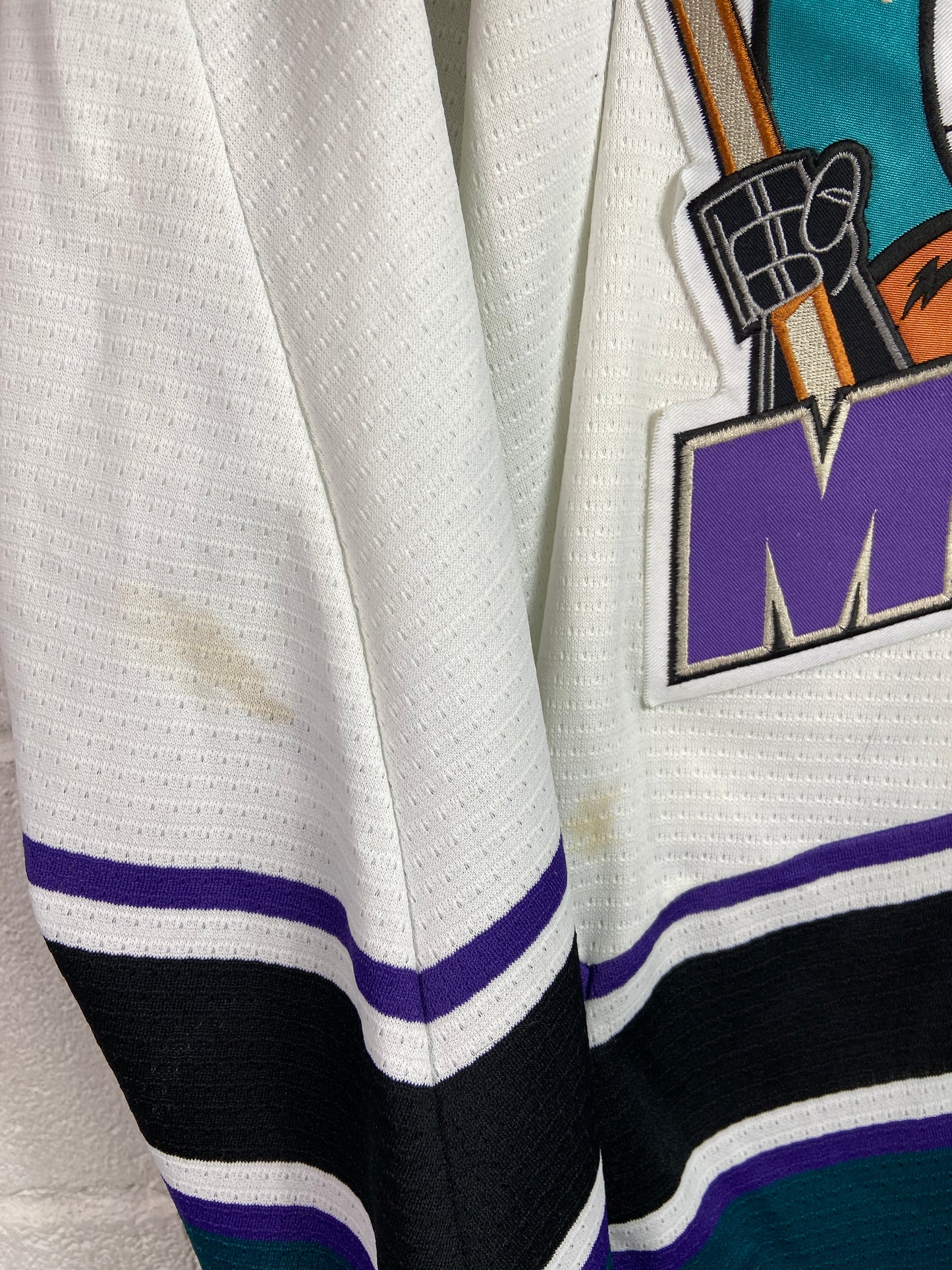 VTG Manitoba Moose Hockey Jersey Sz L