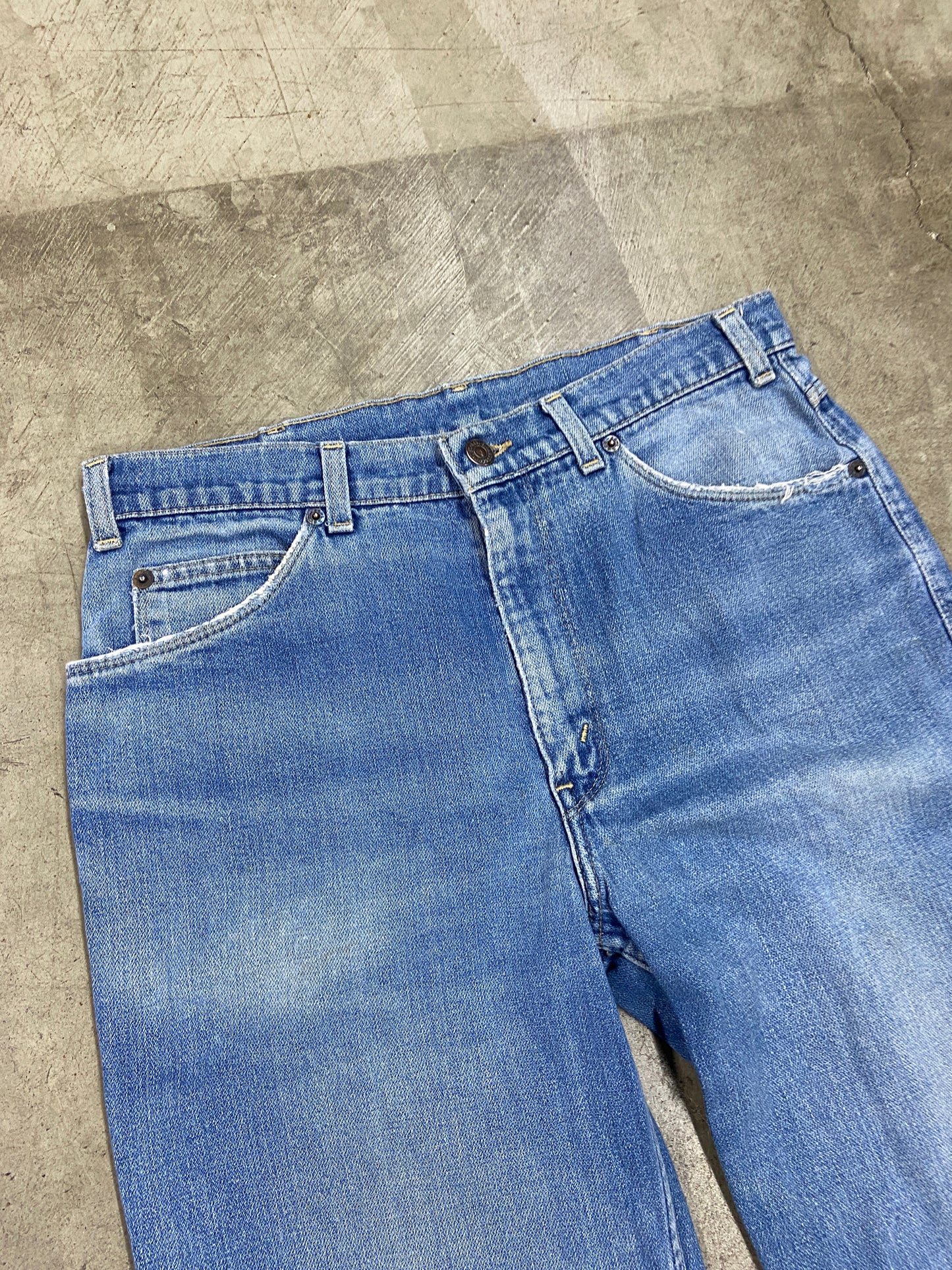 VTG Levi’s Orange Tab Medium Wash Denim Jeans Sz 38x31