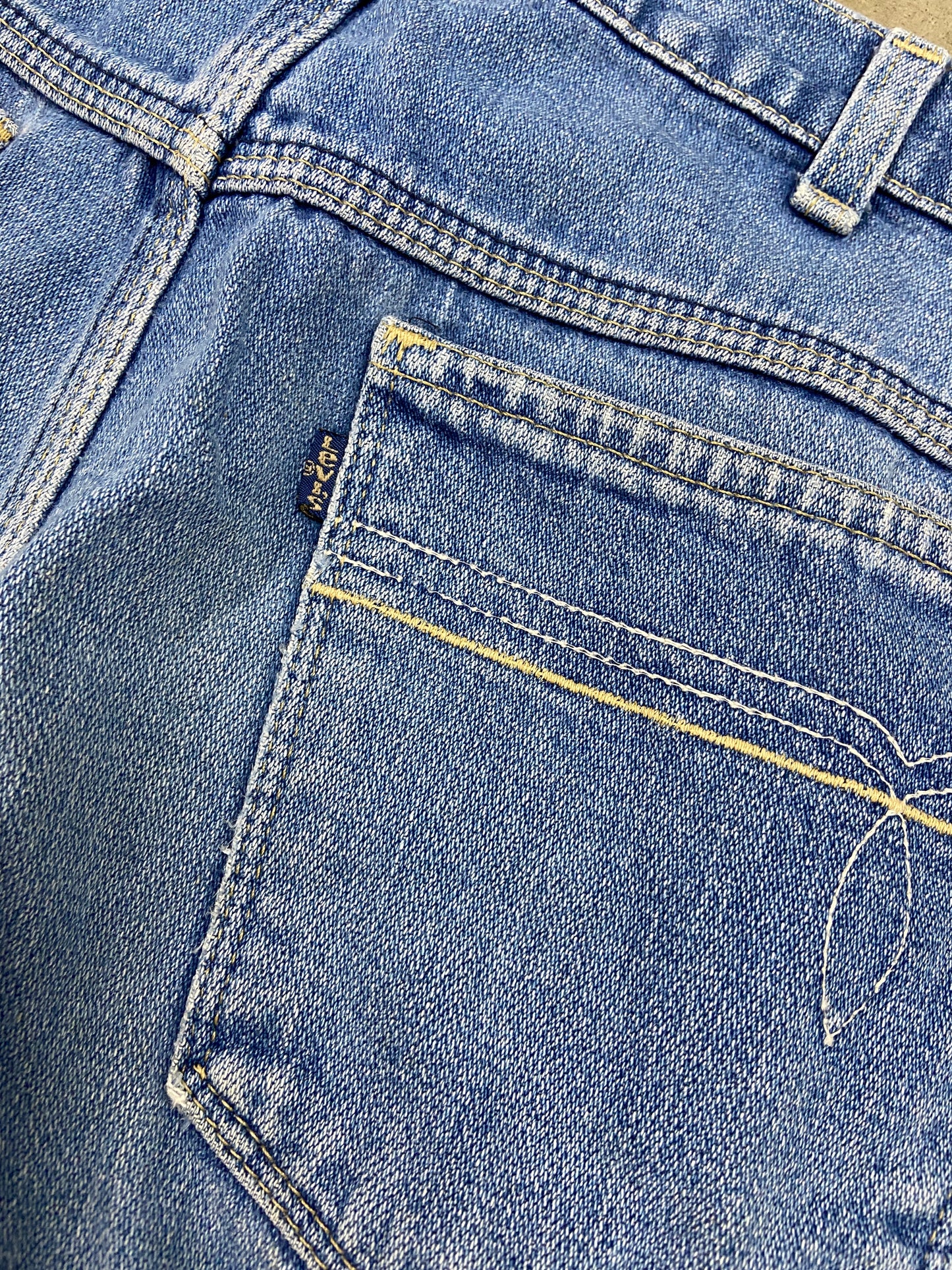 VTG Levi’s Orange Tab Medium Wash Denim Jeans Sz 38x31