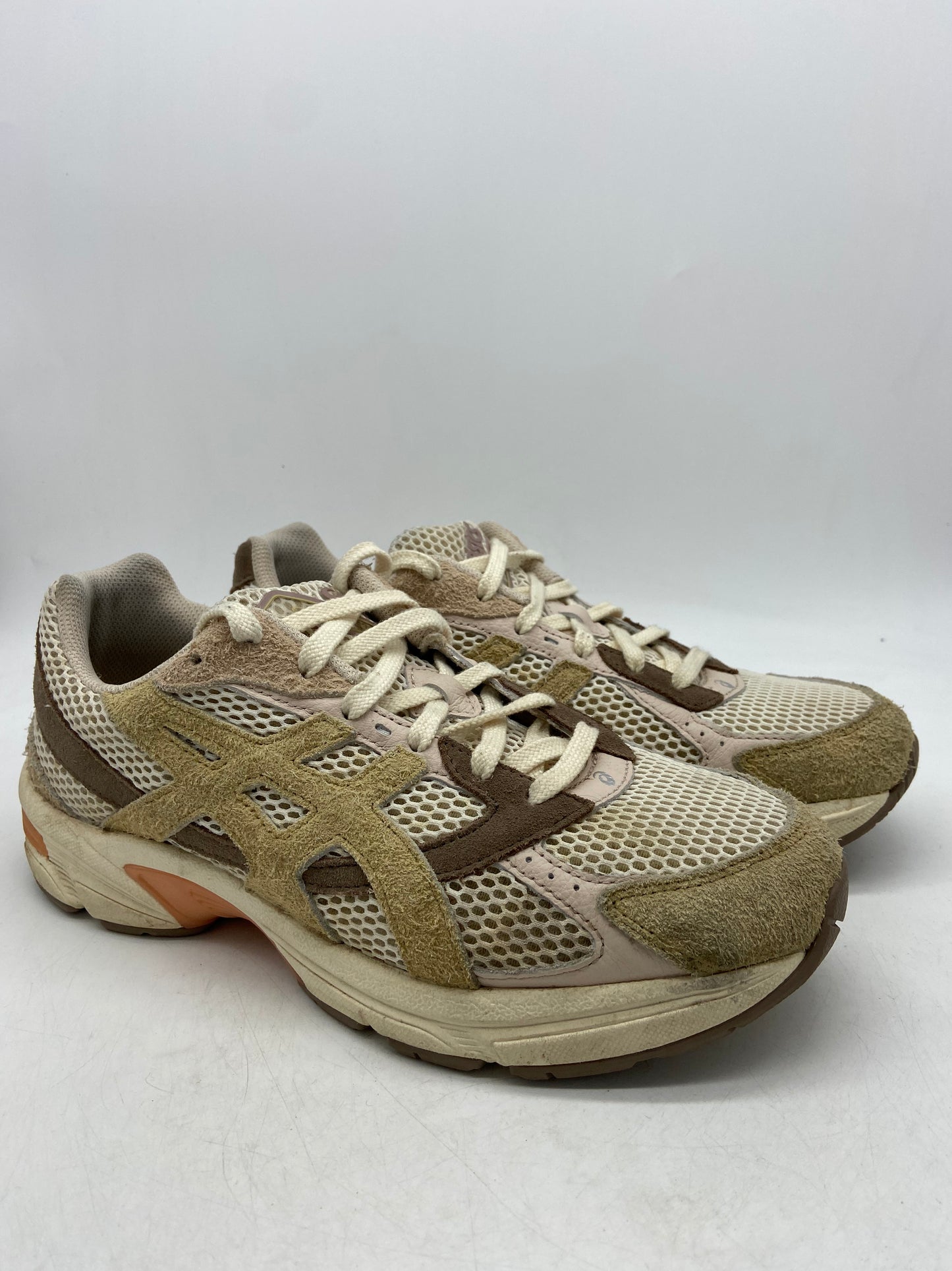 Preowned ASICS Gel-1130 Birch Sand Sz 9M/10.5W