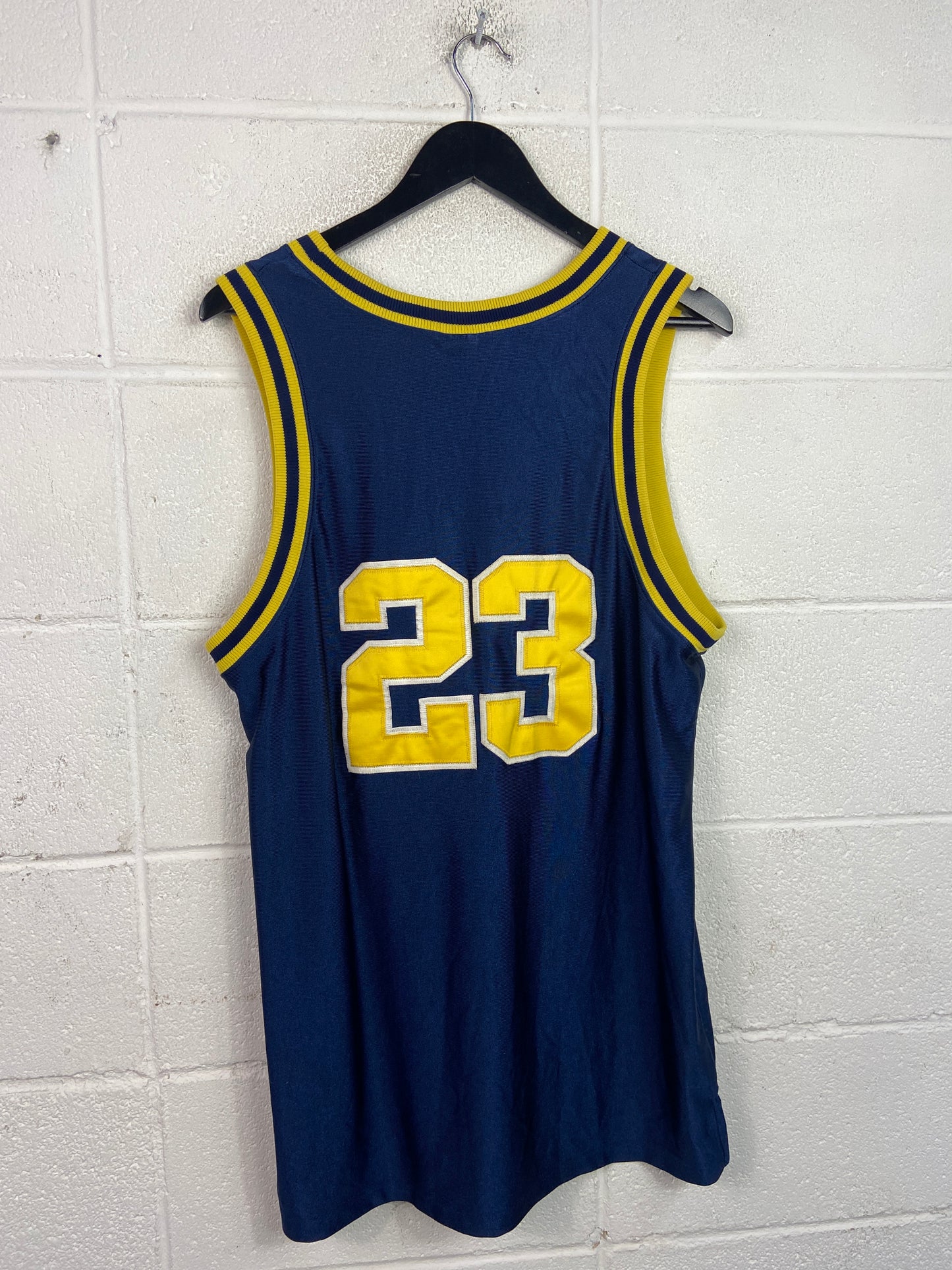VTG Michigan Wolverines Nike Basketball Jersey Sz 44/L