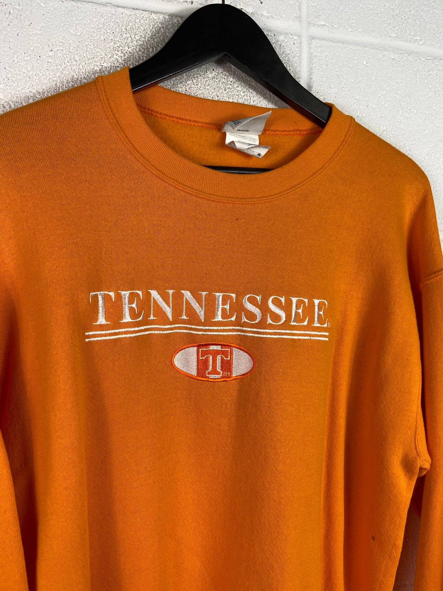 VTG Orange Tennessee Embroidered Crewneck Sz L