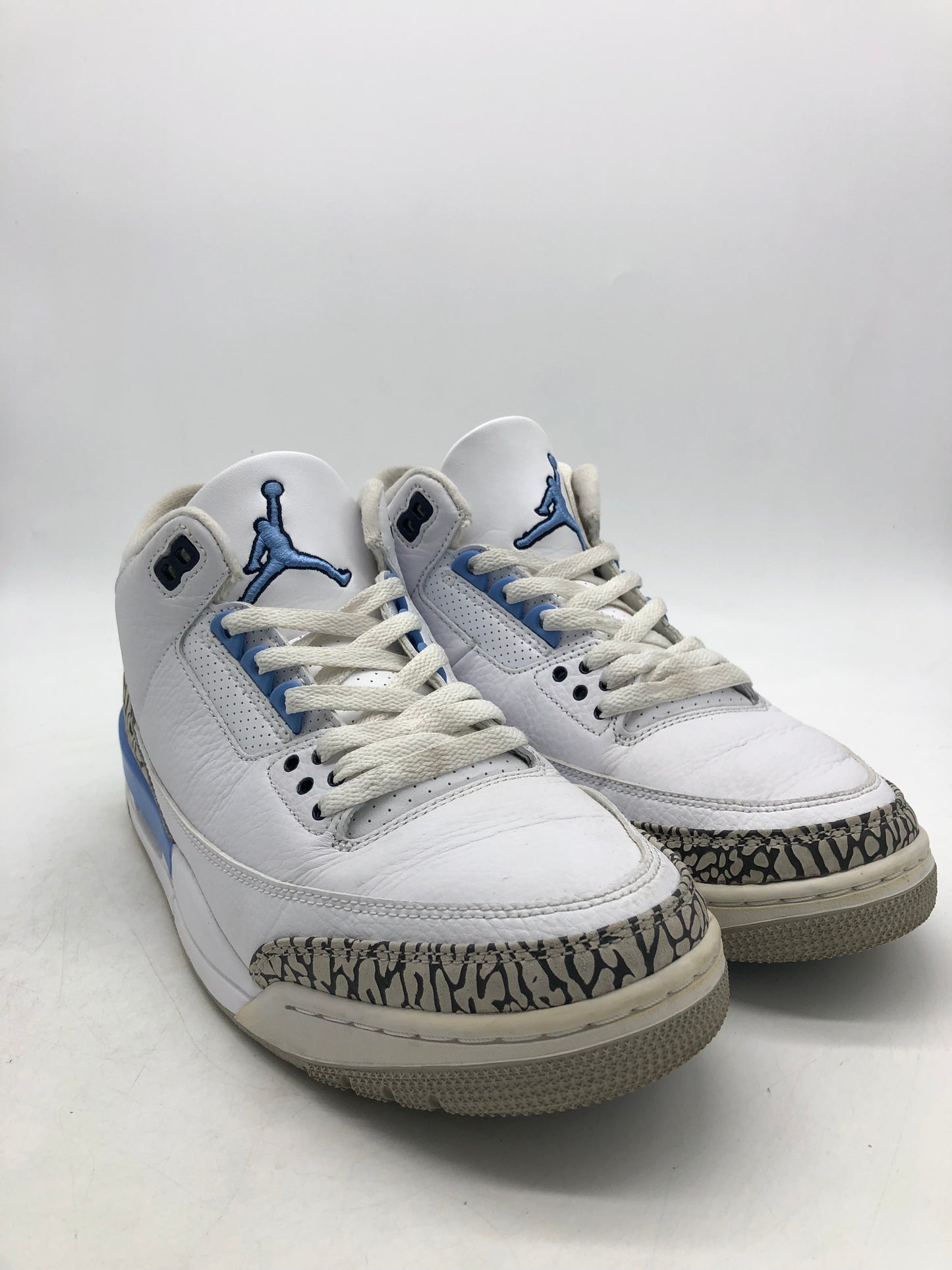 Preowned Jordan 3 Retro UNC (2020) Sz 9.5M/11W  CT8532-104