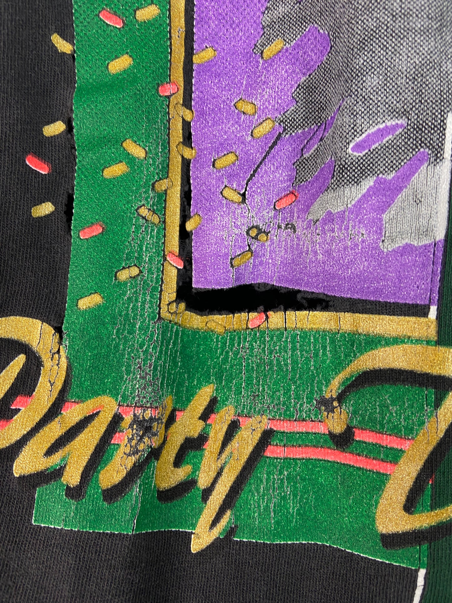 VTG Thrashed Mardi Gras Party Time Madness Tee Sz XL