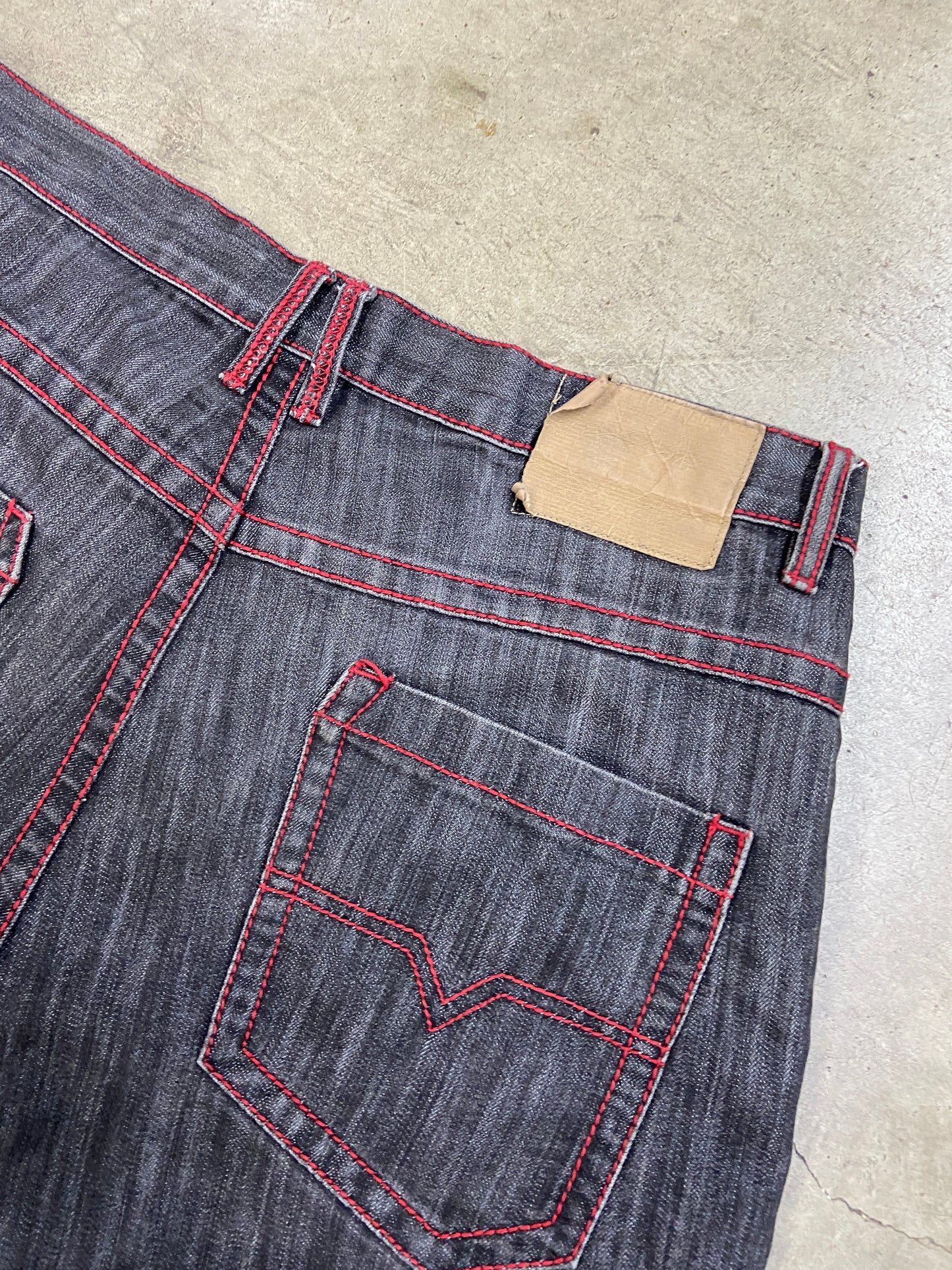 Design Lab Premium Red/Black Denim Jorts Sz 40