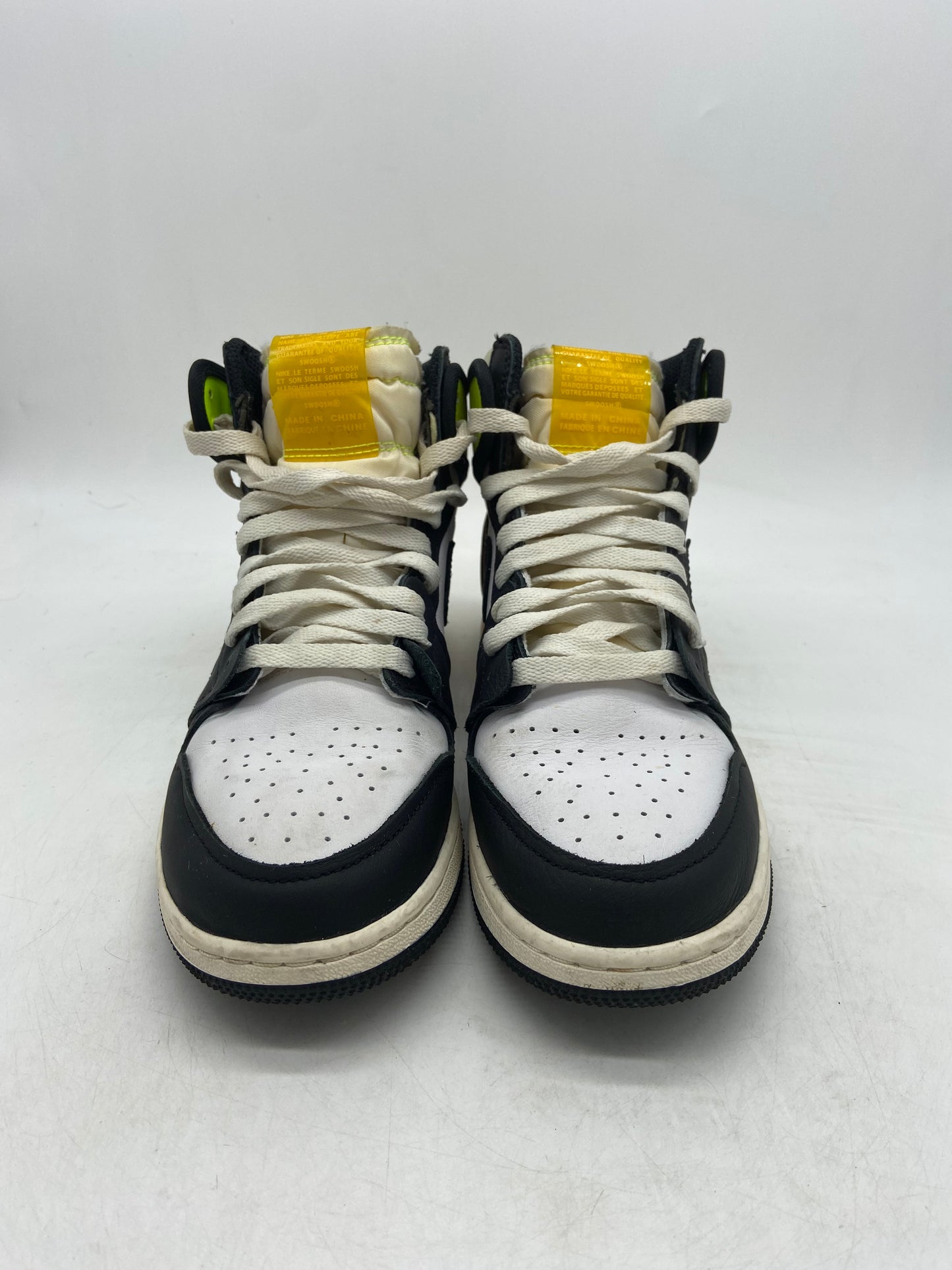 Preowned Jordan 1 Retro High White Black Volt University Gold (GS) Sz 6Y/7.5W 575441-118