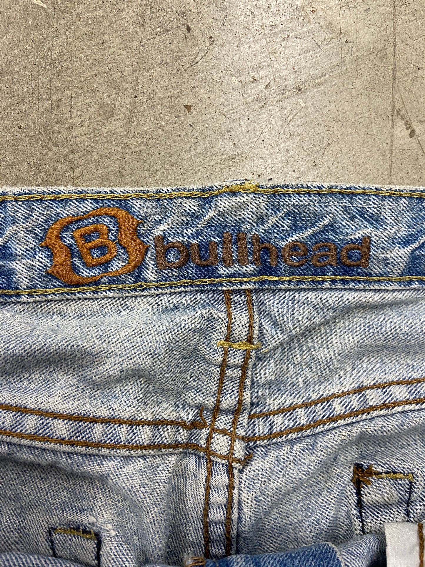 VTG Bullhead Light Wash Bootcut Denim Jeans Sz 33x34