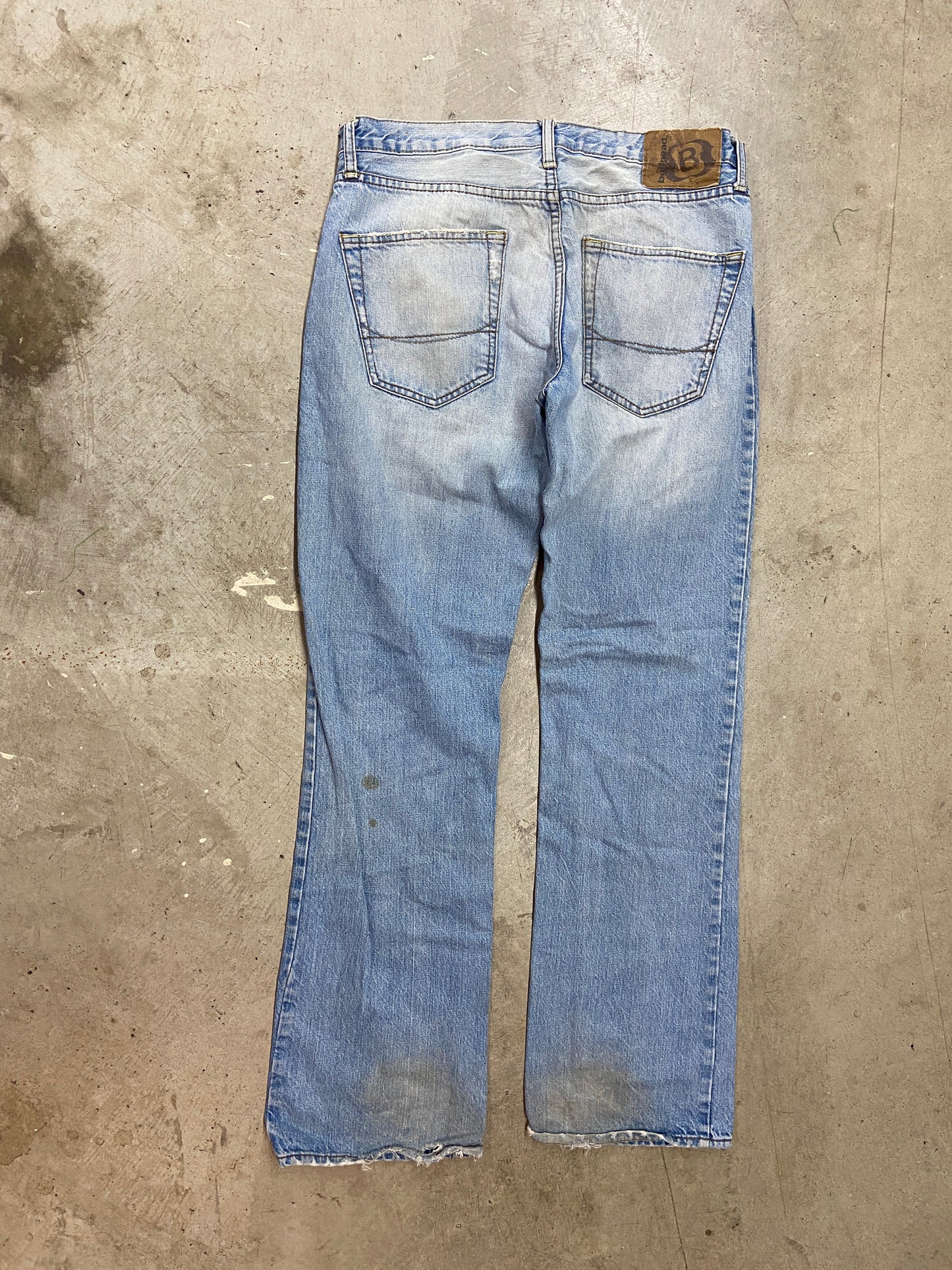 VTG Bullhead Light Wash Bootcut Denim Jeans Sz 33x34