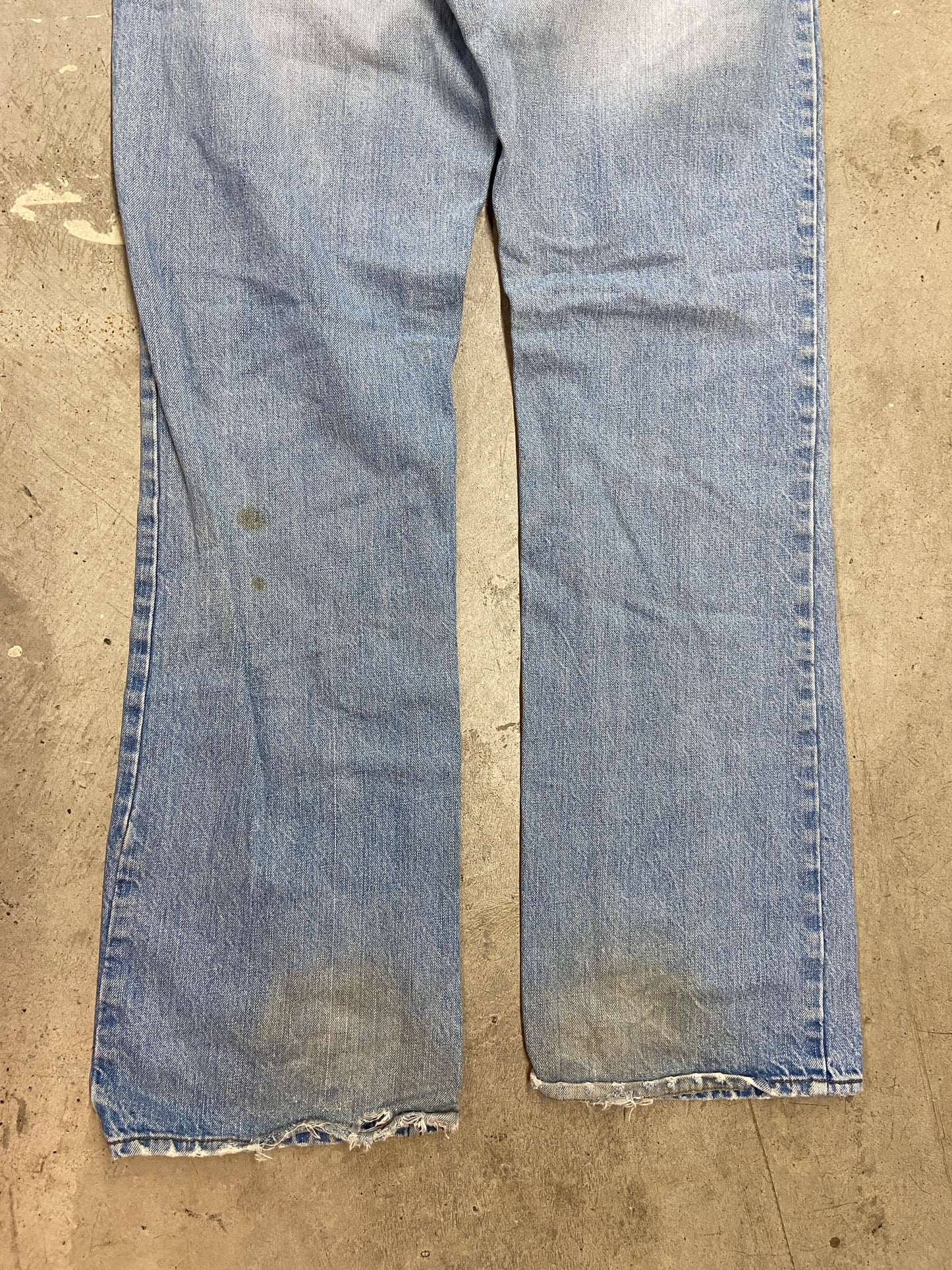 VTG Bullhead Light Wash Bootcut Denim Jeans Sz 33x34